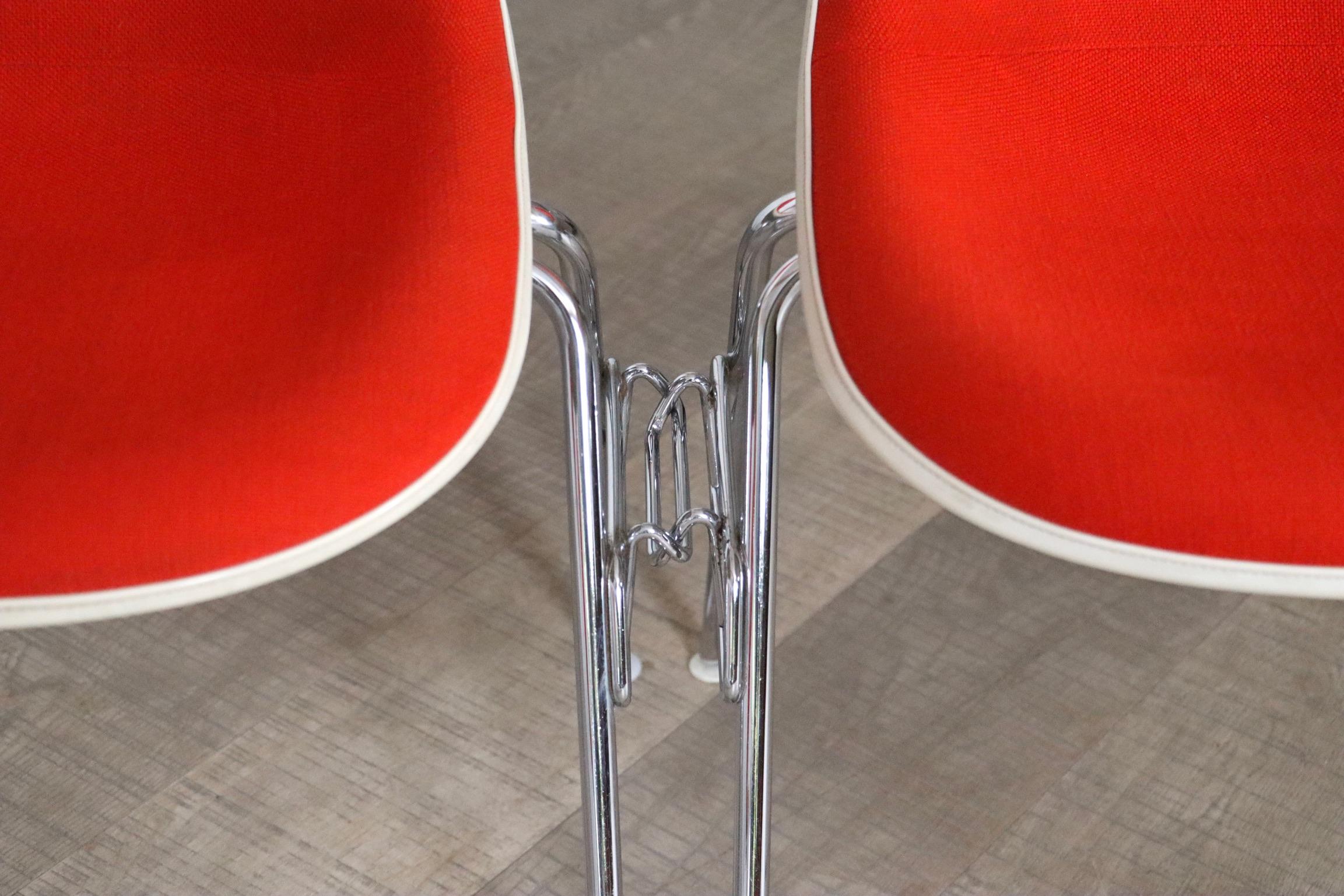 Ensemble de 12 chaises empilables DSS de Charles et Ray Eames pour Herman Miller, 1970 en vente 6