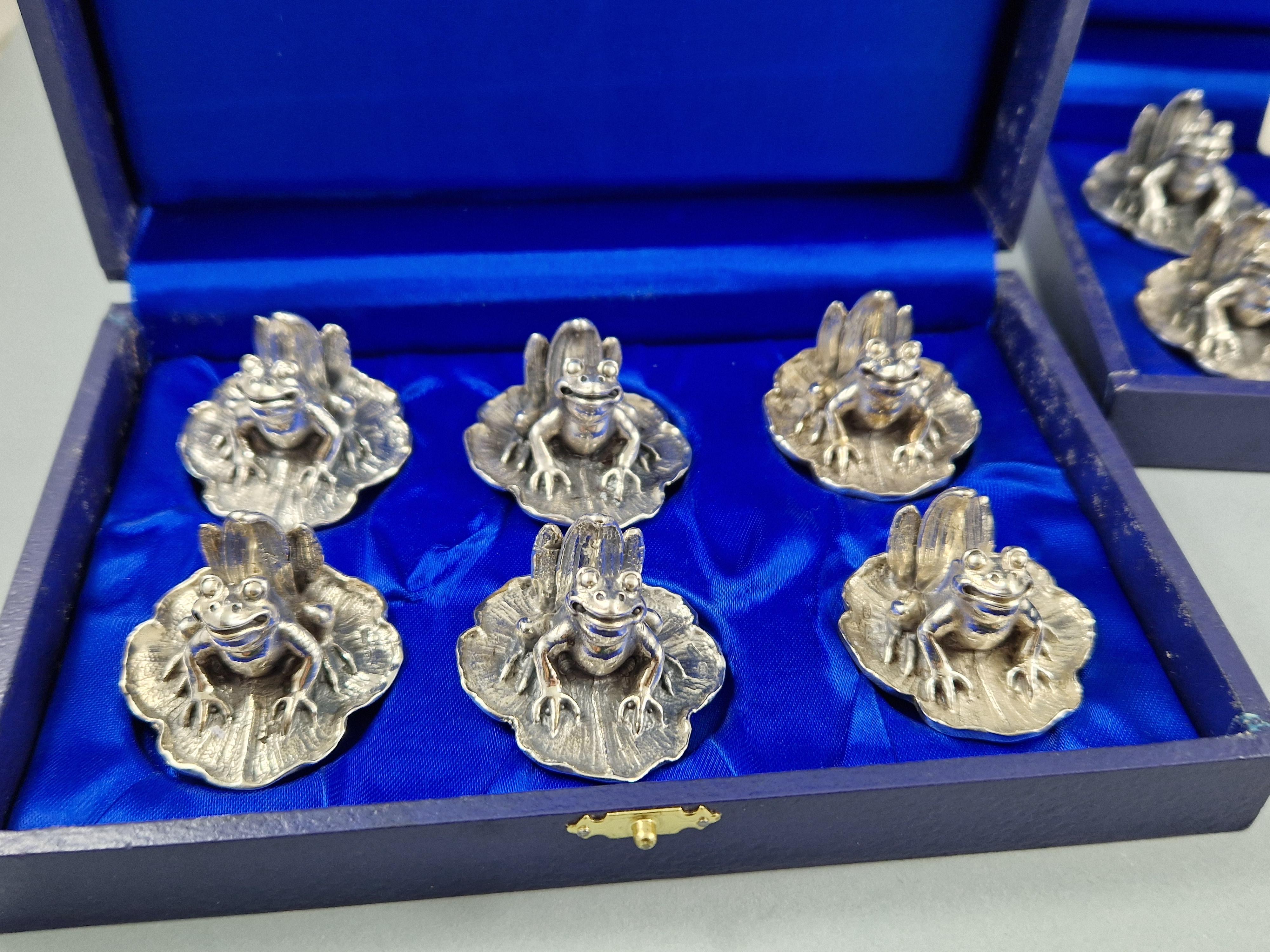 Set of 12 Sterling Silver Frog Place Card Holders In Excellent Condition In Saint-Ouen, FR