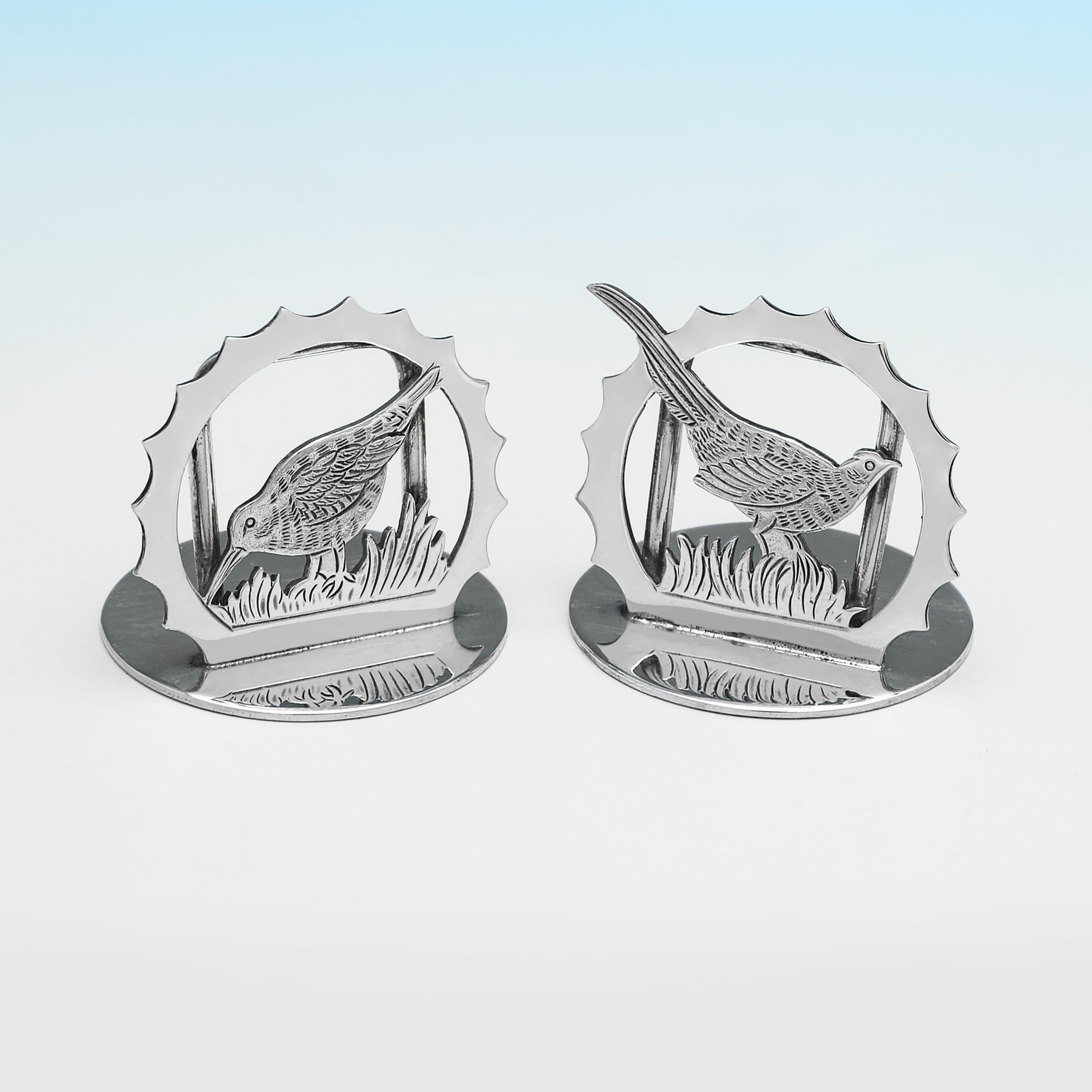 Satz von 12 Tischkartenhaltern aus Sterlingsilber, hergestellt von Asprey im Jahr 1987 (Ende des 20. Jahrhunderts) im Angebot