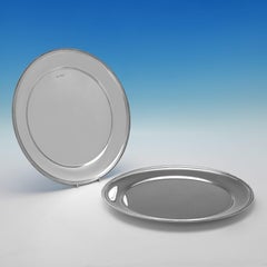 Ensemble de 12 assiettes ou sous-assiettes de course en argent sterling fabriquées en 1984 5,6 kg