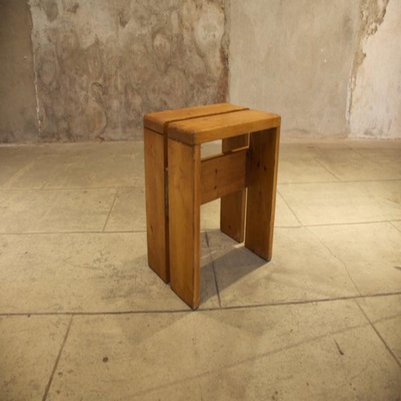 Ensemble de 12 tabourets par Charlotte Perriand pour Les Arcs, années 1600 en vente 2