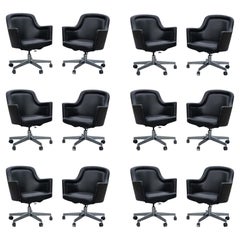 Set di 12 sedie girevoli da scrivania o da ufficio Stow & Davis in pelle nera e cromo