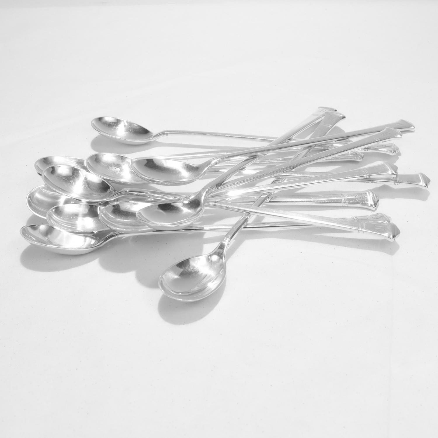 Set de 12 piezas Tiffany & Co. Cucharas de té helado Windham Pattern Plata de Ley en Bueno estado para la venta en Philadelphia, PA
