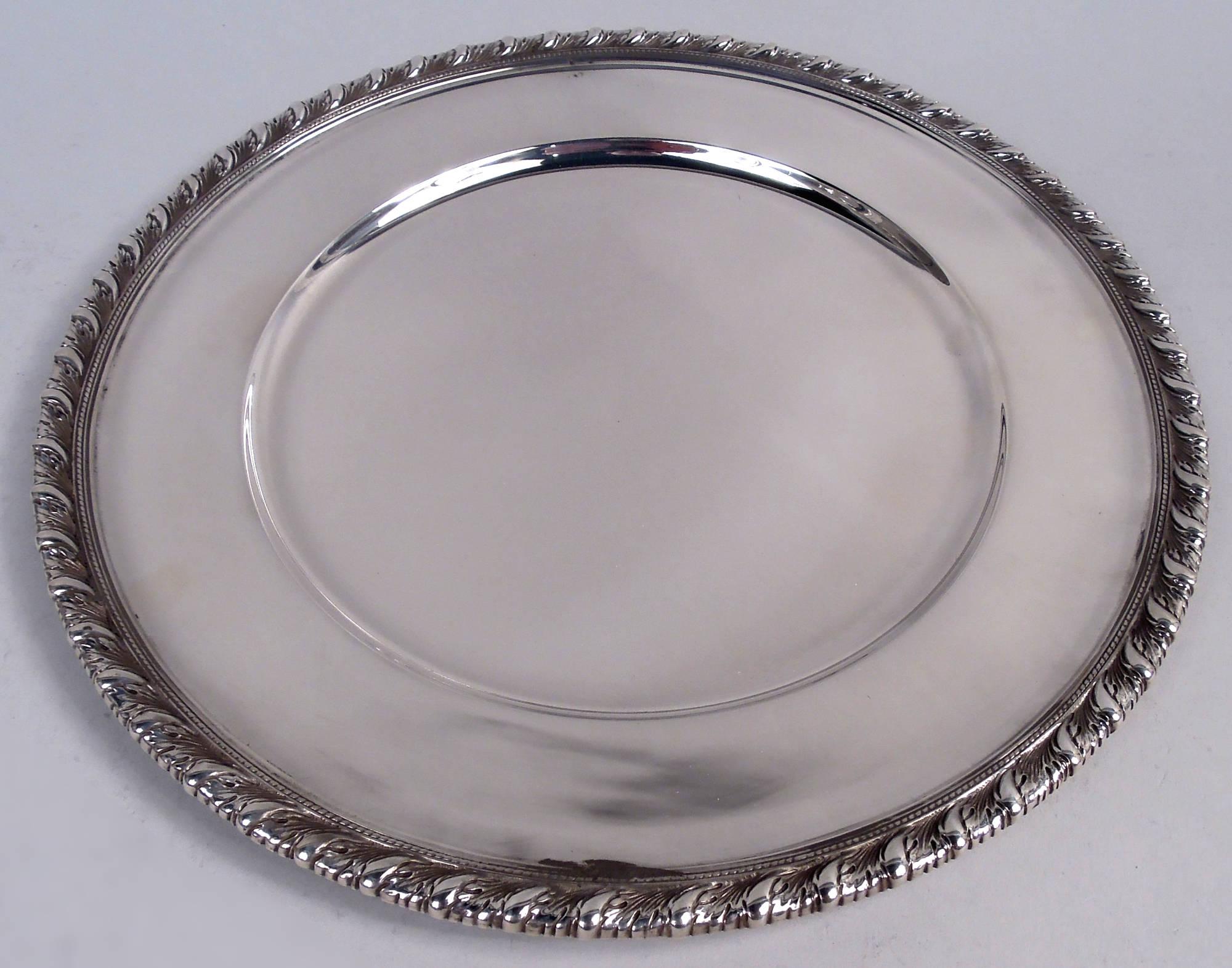 American Set of 12 Tiffany Edwardian Georgian Sterling Silver Dinner Plates For Sale