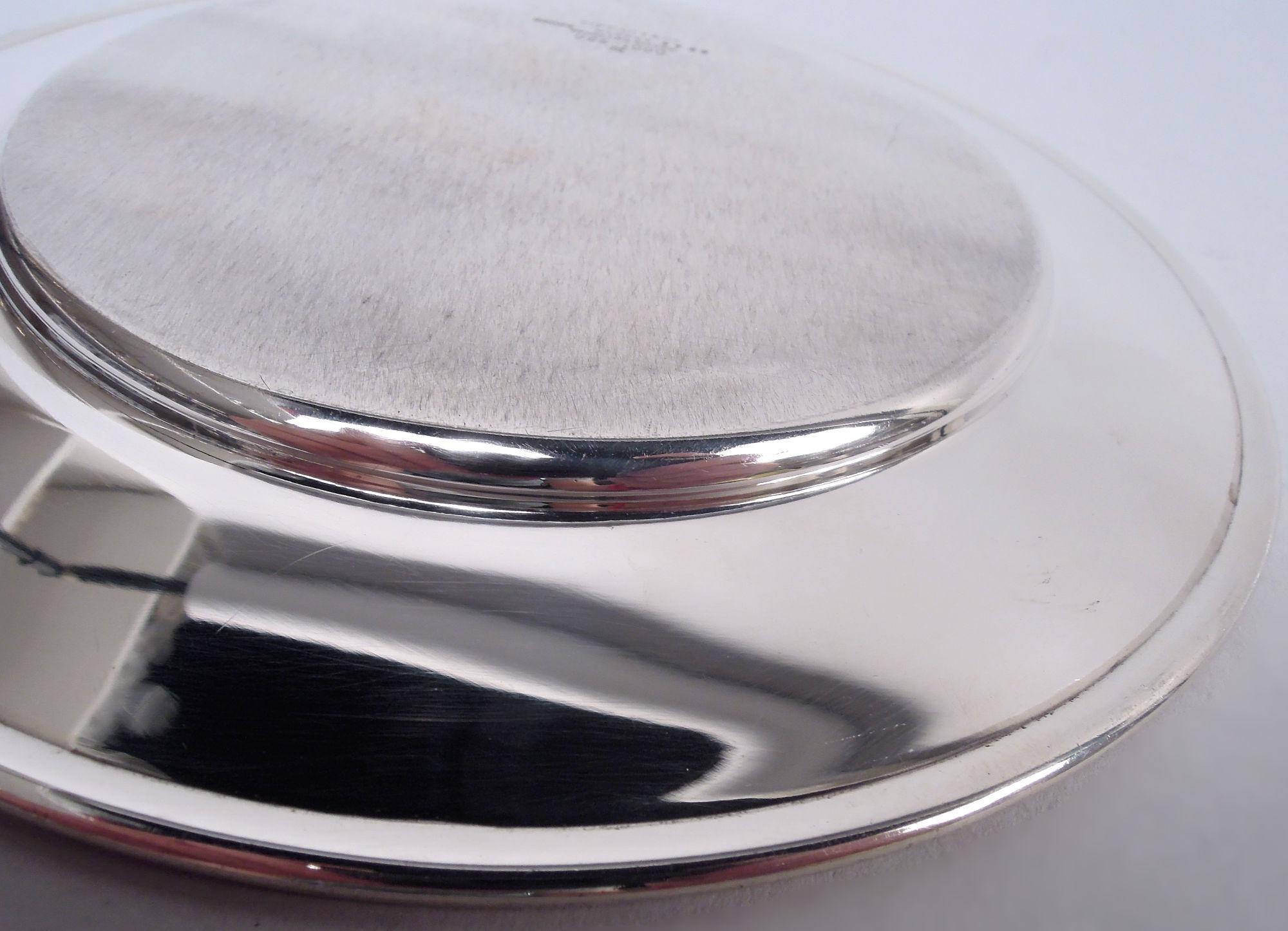 American Set of 12 Tiffany Modern Sterling Silver Bread & Butter Plates For Sale