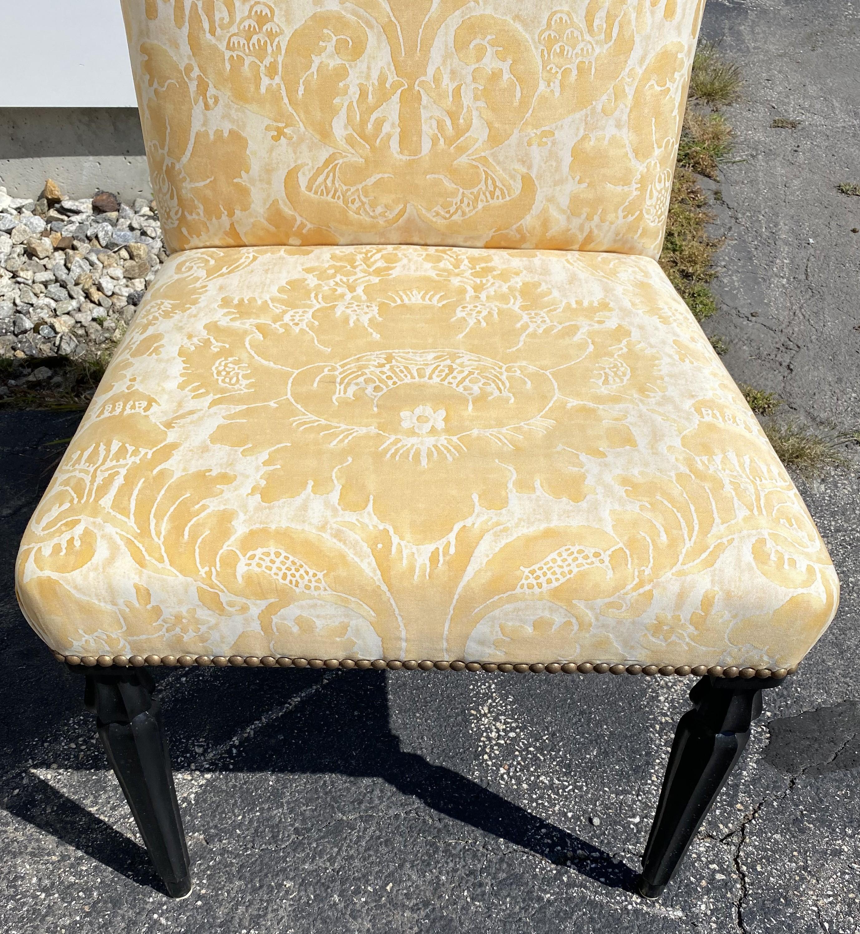 Set of 12 Upholstered Dining Chairs with Black Fluted Turned Legs In Good Condition For Sale In Milford, NH