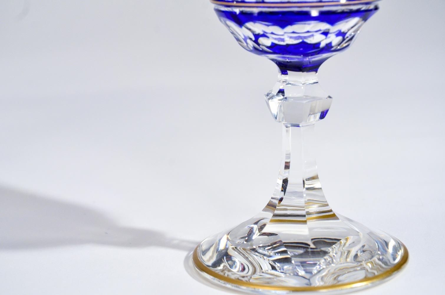Set of 12 Val Saint Lambert Cobalt Overlay Cut to Clear Gilded Wine Goblets In Excellent Condition In Great Barrington, MA