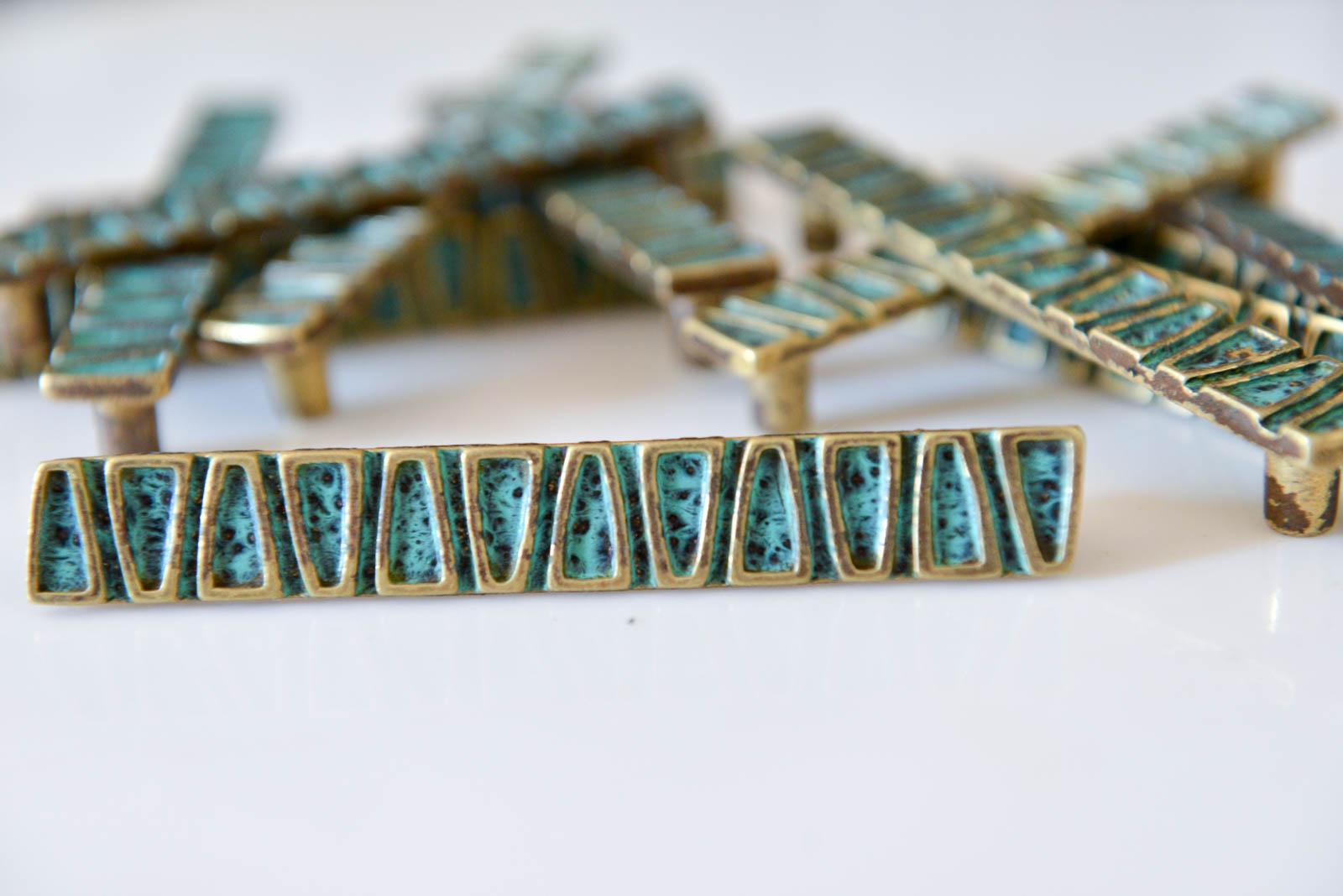 American Set of 12 Vintage Brass and Enamel Cabinet Hardware, circa 1965