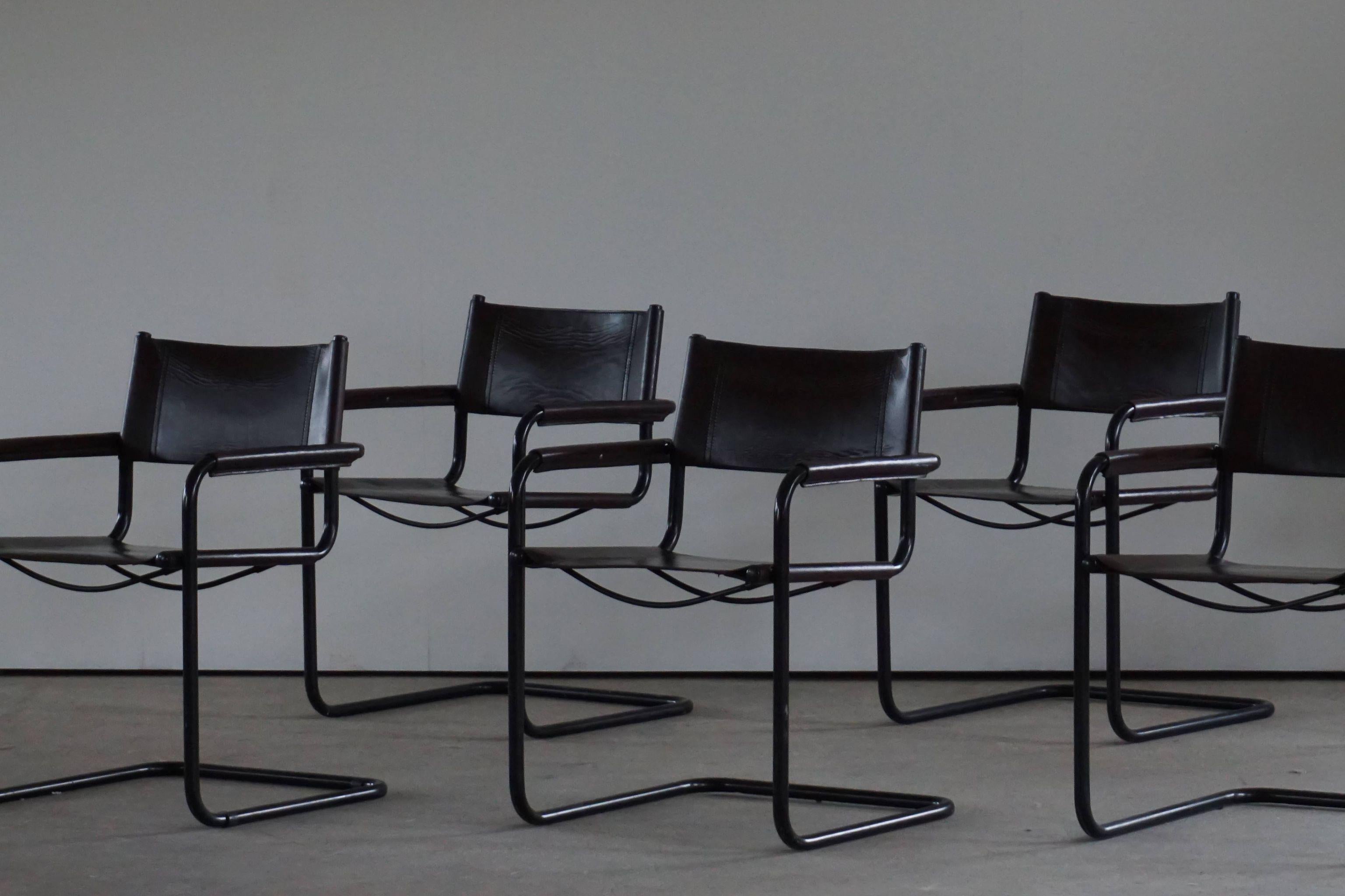 Ensemble de 12 fauteuils cantilever vintage en cuir marron par Linea Veam, Italie, années 70 5