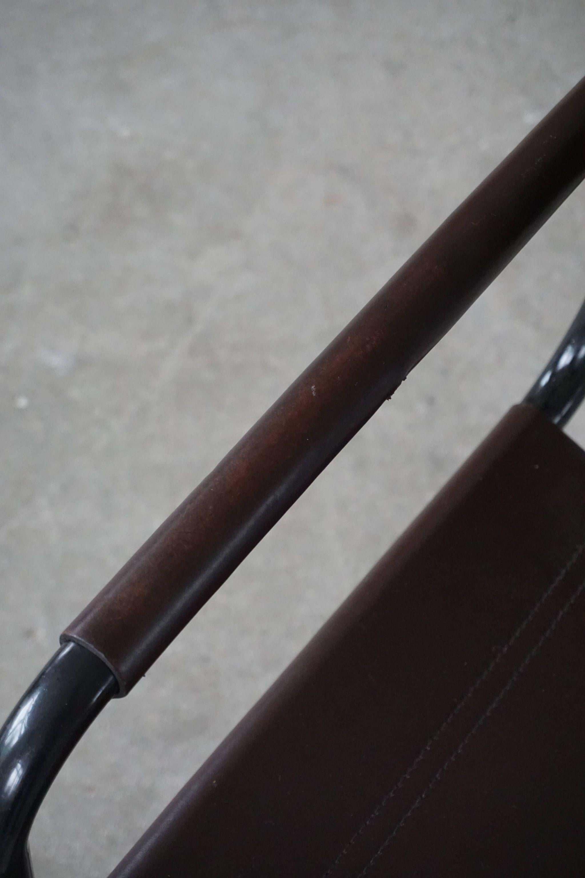 italien Ensemble de 12 fauteuils cantilever vintage en cuir marron par Linea Veam, Italie, années 70