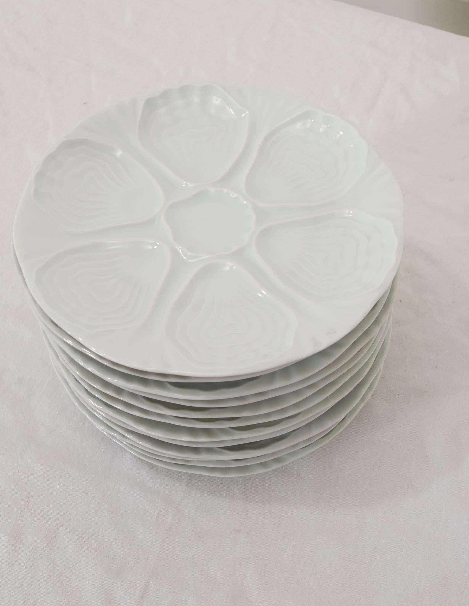 Fired Set of 12 Vintage Hutschenreuther Oyster Plates For Sale