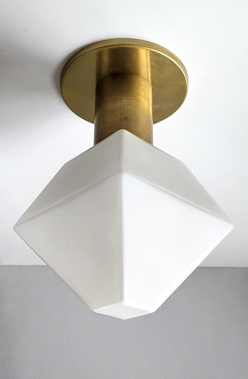 Mid-Century moderno Set di 12 luci scultoree d'epoca in vetro e ottone da soffitto o da parete Sconcese 70s in vendita
