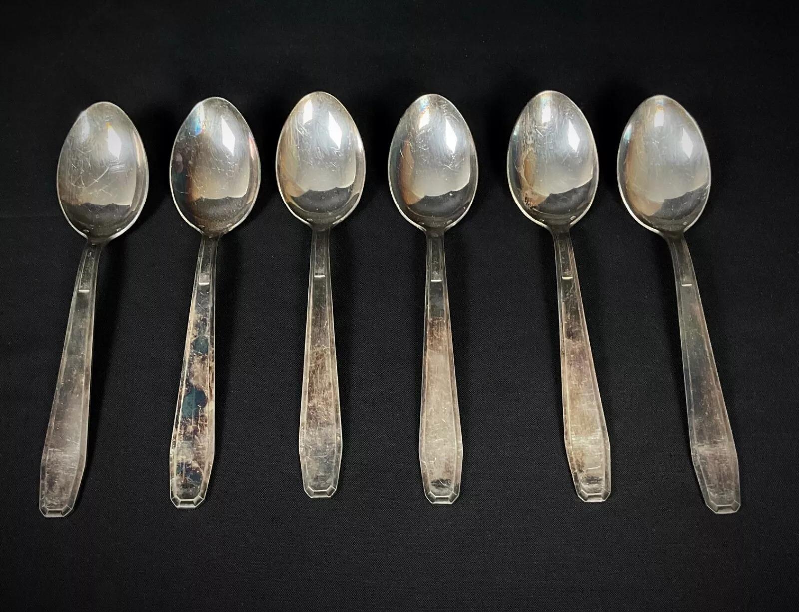 Placcato argento Set di 12 cucchiai da minestra vintage placcati in argento - Punzone francese BB - 2Y403 in vendita