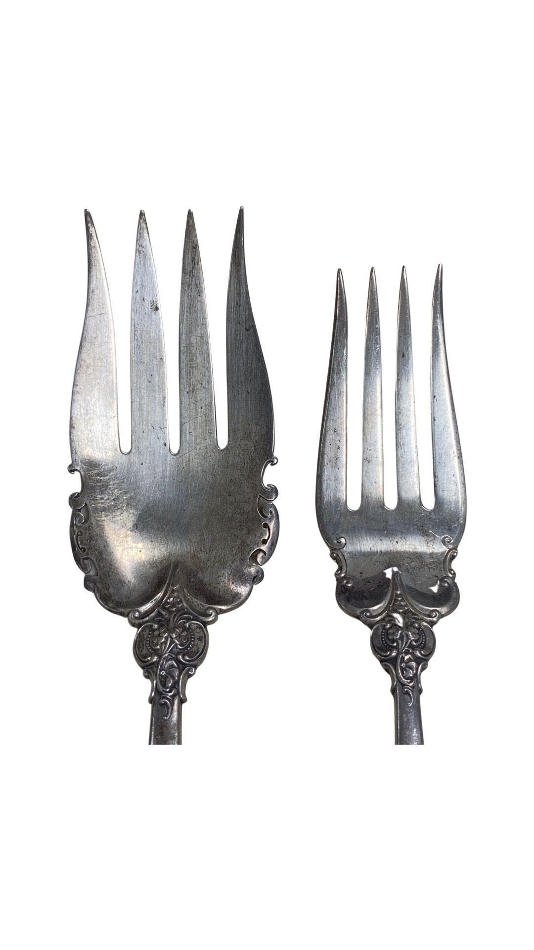Set of 12 Wallace Grande Baroque Sterling Silver Flatware with Orignal Canteen 7