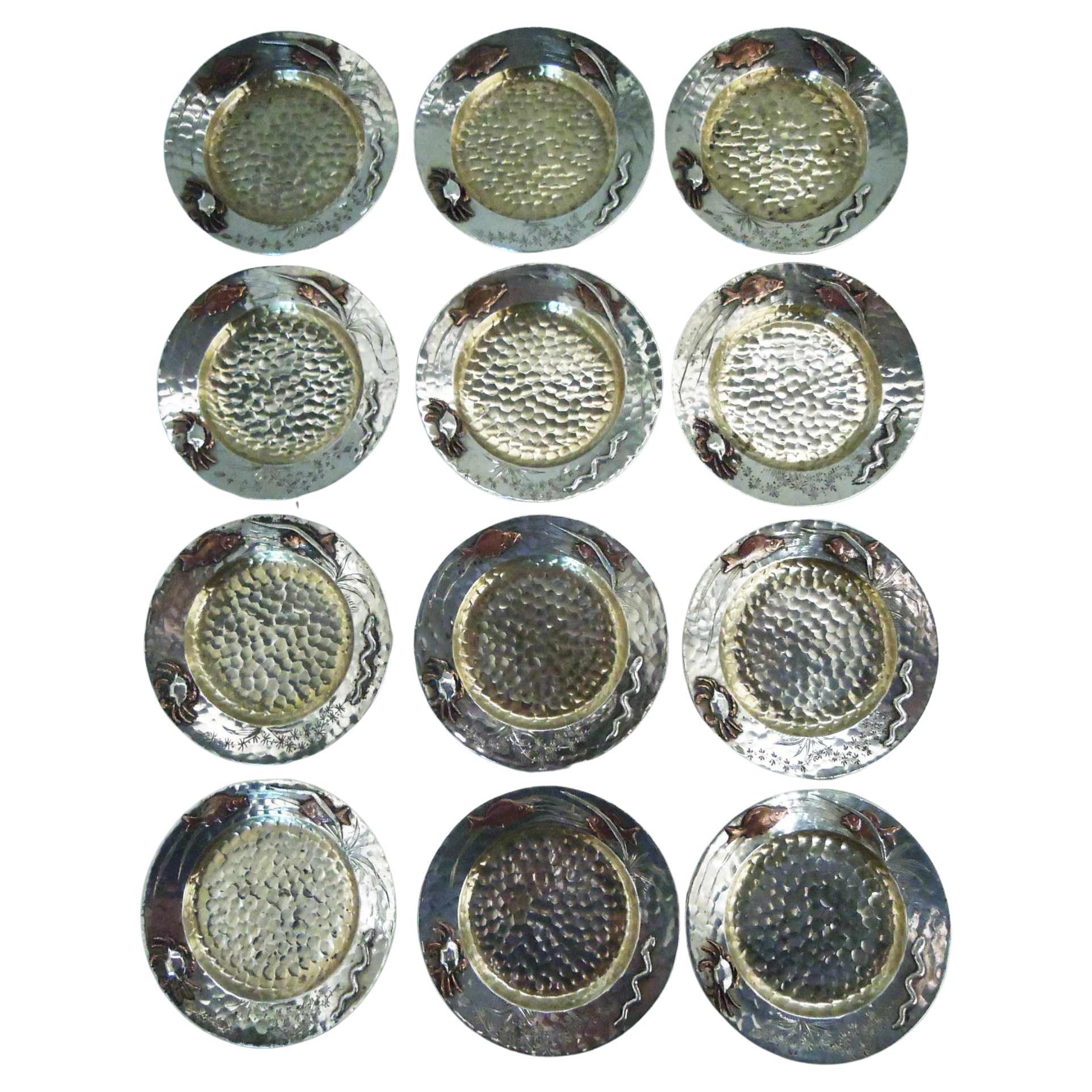 Set von 12 japanischen, handgehämmerten Whiting-Buttermustern aus gemischten Metallen