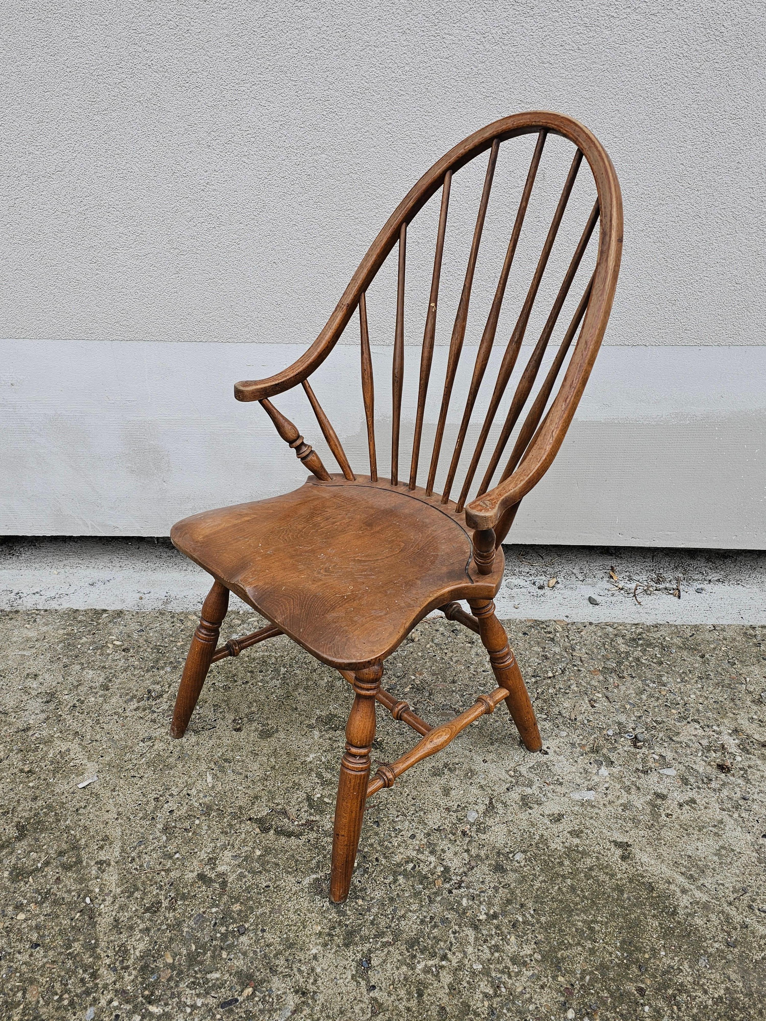 Set of 12 Windsor Tall Spindle Back Armchair in Beech, Yugoslavia 1950s In Good Condition In Beograd, RS