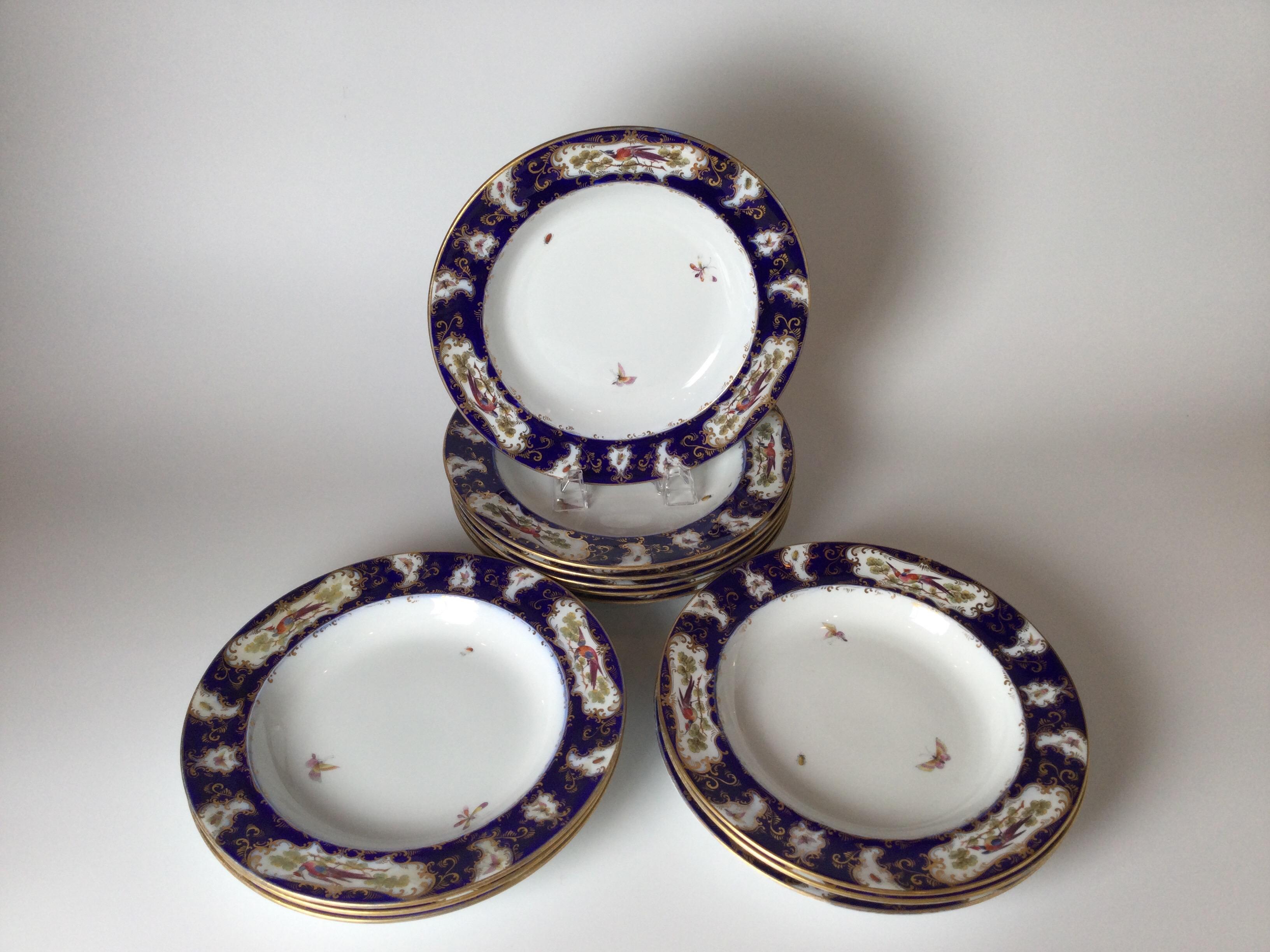 Anglais Ensemble de 12 bols peu profonds Chelsea Bird en porcelaine de Worcester en vente