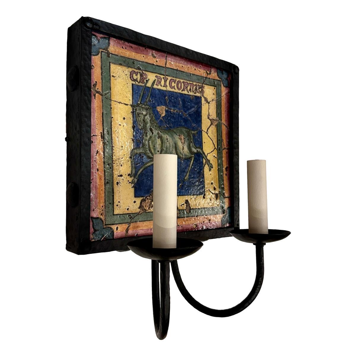 Satz von 12 Zodiac Sconces, pro Paar verkauft (Keramik) im Angebot