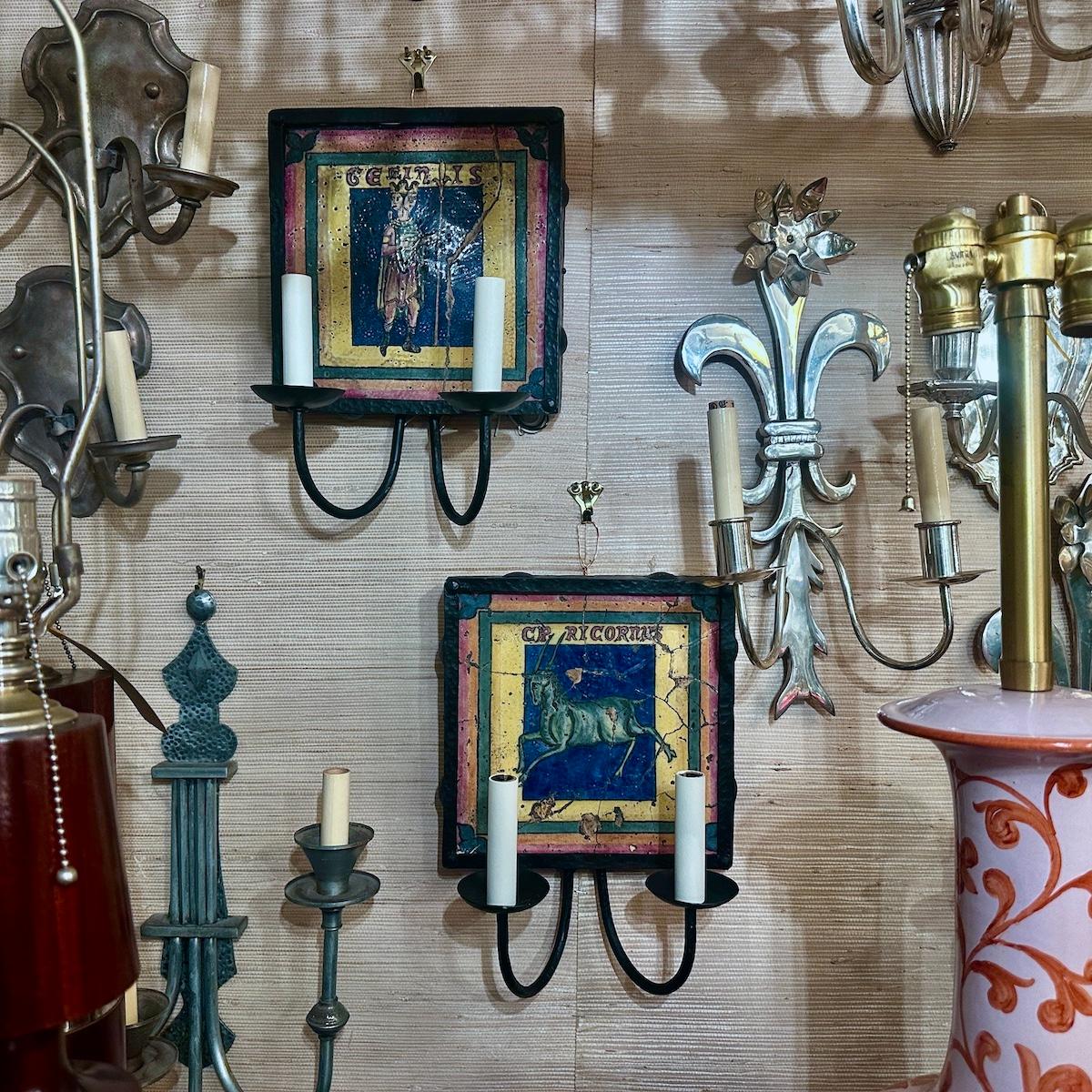 Satz von 12 Zodiac Sconces, pro Paar verkauft im Angebot 2
