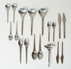 Ensemble de 123 couverts en acier inoxydable Contempra du milieu du siècle dernier de Stanley Roberts