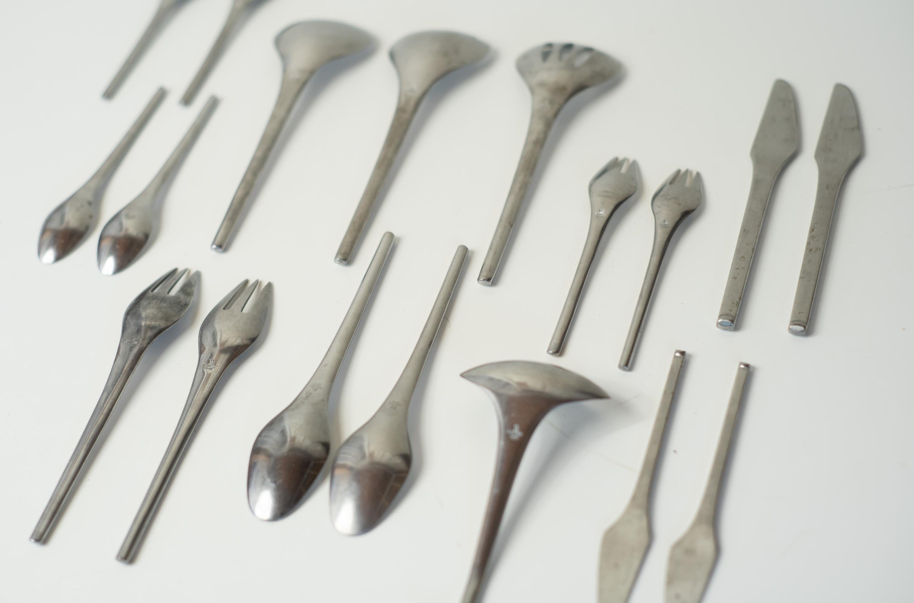 Japanese Set of 123 Stanley Roberts Contempra Mid Century Modern Stainless Flatware For Sale