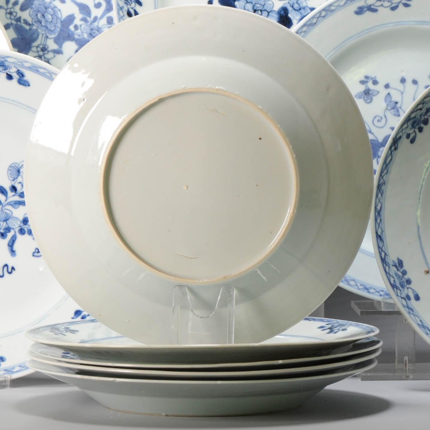 18th Century and Earlier Set of 13 Antique Chinese Porcelain Qing Period Blue White Set Dinner Plates For Sale