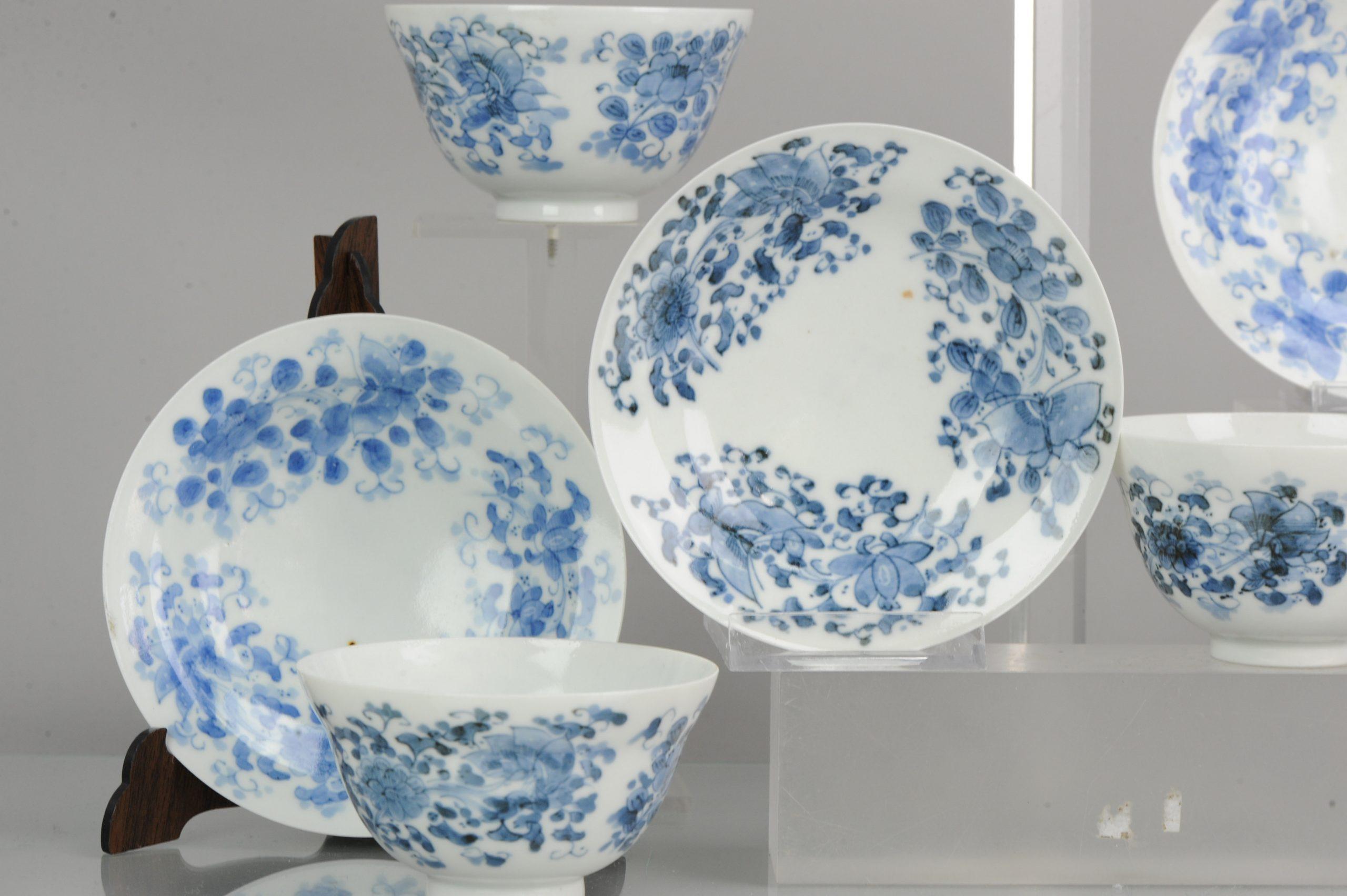 Set of 13 Antique Japanese Arita Flowers Porcelain Meiji Dynasty Japan, 19th Cen In Good Condition For Sale In Amsterdam, Noord Holland