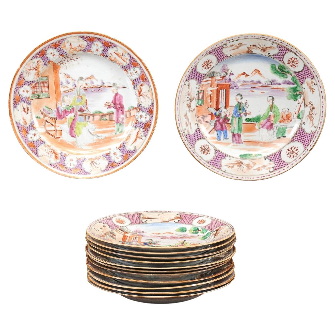 Set di 13 piatti da esportazione cinesi Famille Rose Mandarine, fine del XVIII secolo in vendita