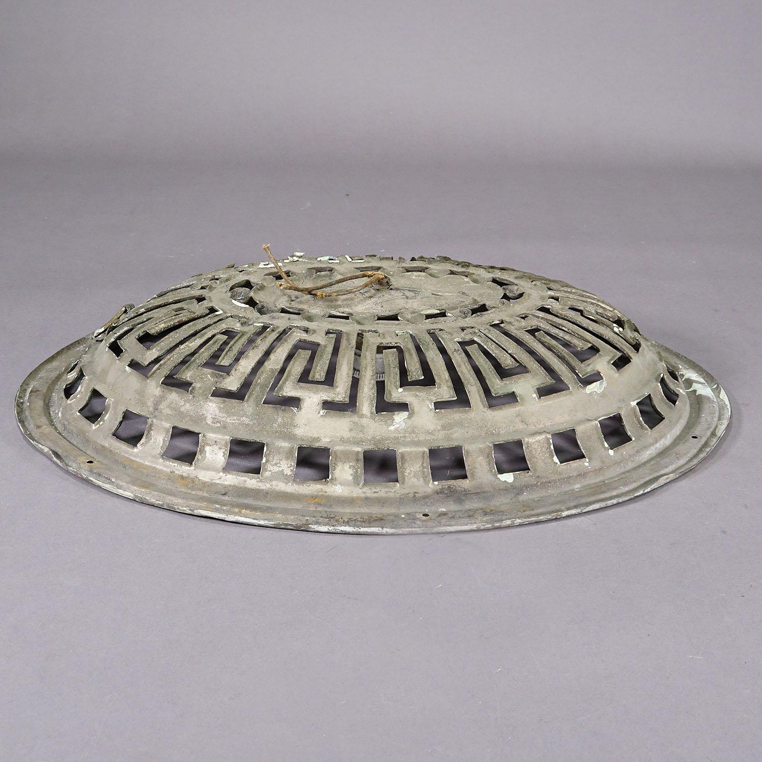 Juego de 13 Lámparas de Pared de Metal de una Casa Noble Italiana ca 1900s en venta 3