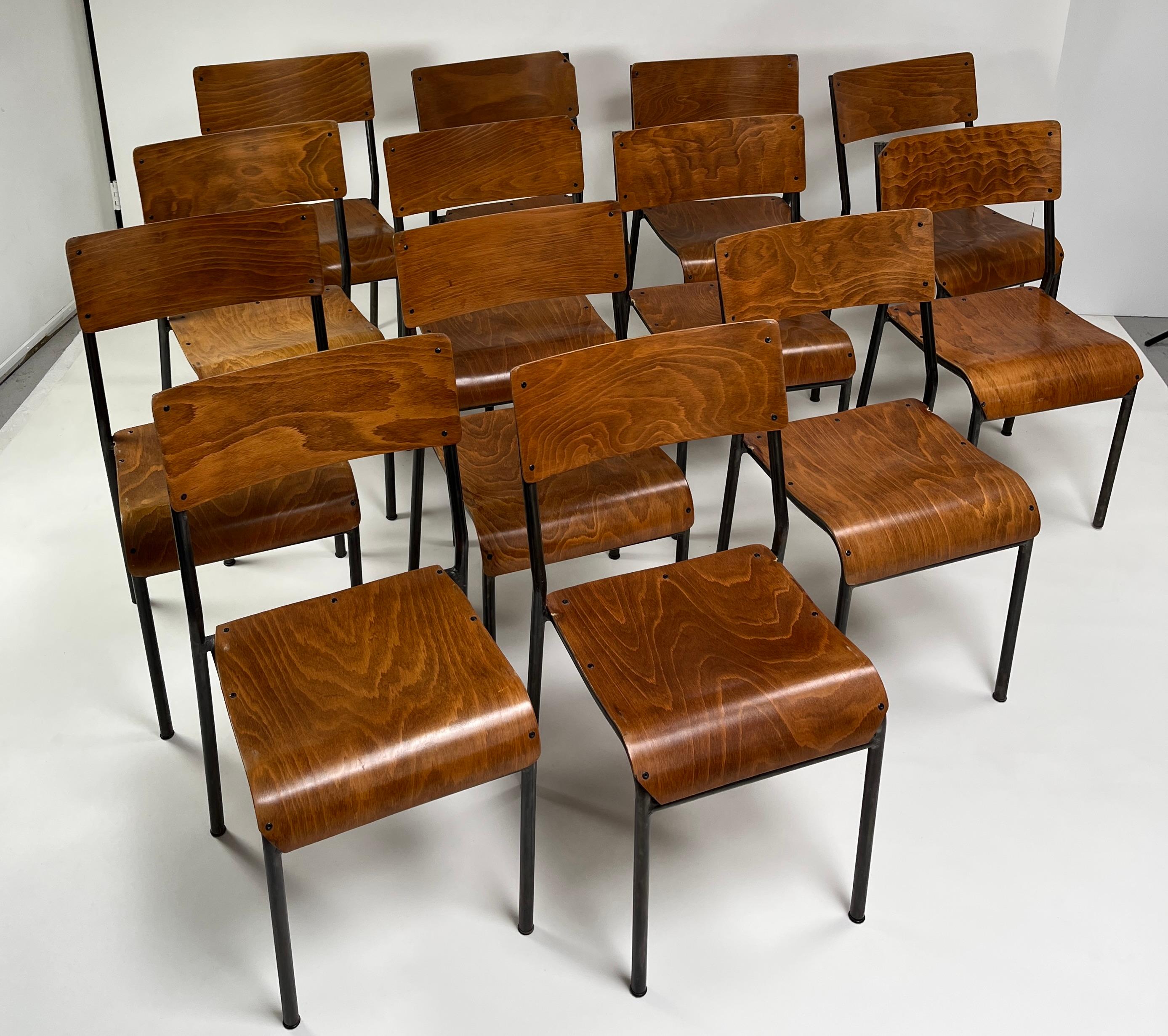 Set of 13 Vintage French School/Conference Chairs, circa 1960 en vente 1