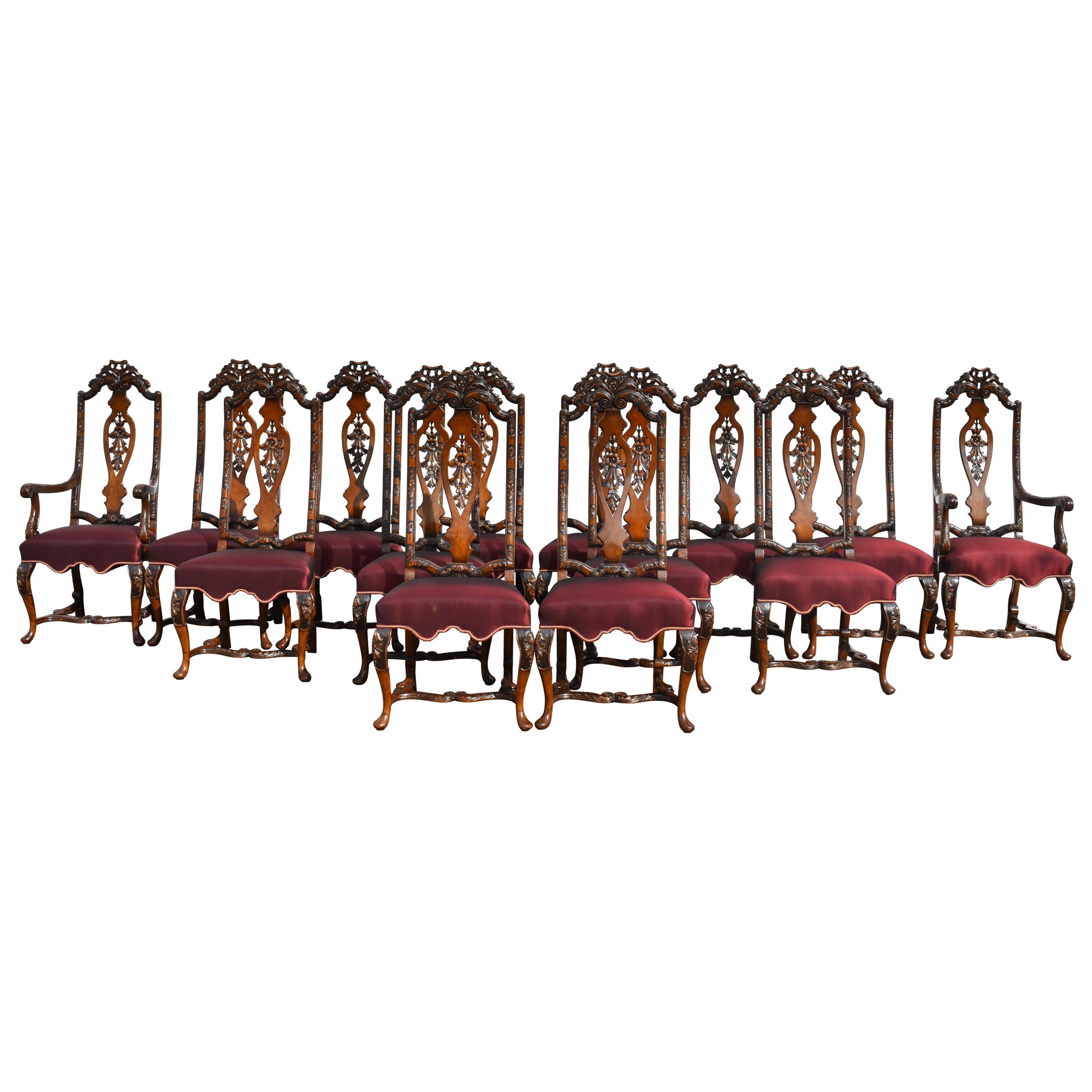 Ensemble de 14 chaises de salle à manger anglaises anciennes de style Queen Anne du 20ème siècle