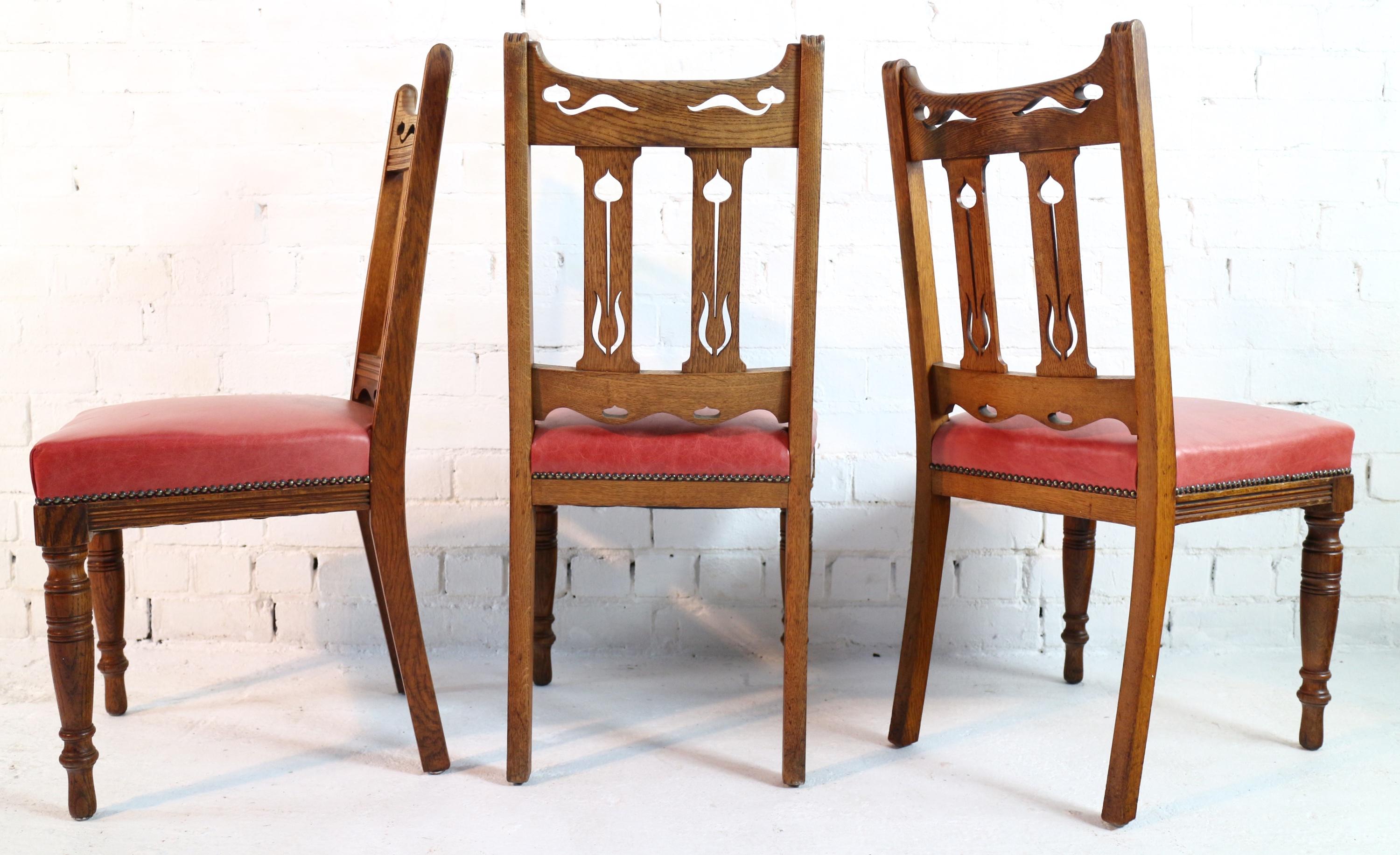 Set of 14 Antique English Victorian Arts & Crafts Oak & Leather Dining Chairs For Sale 9