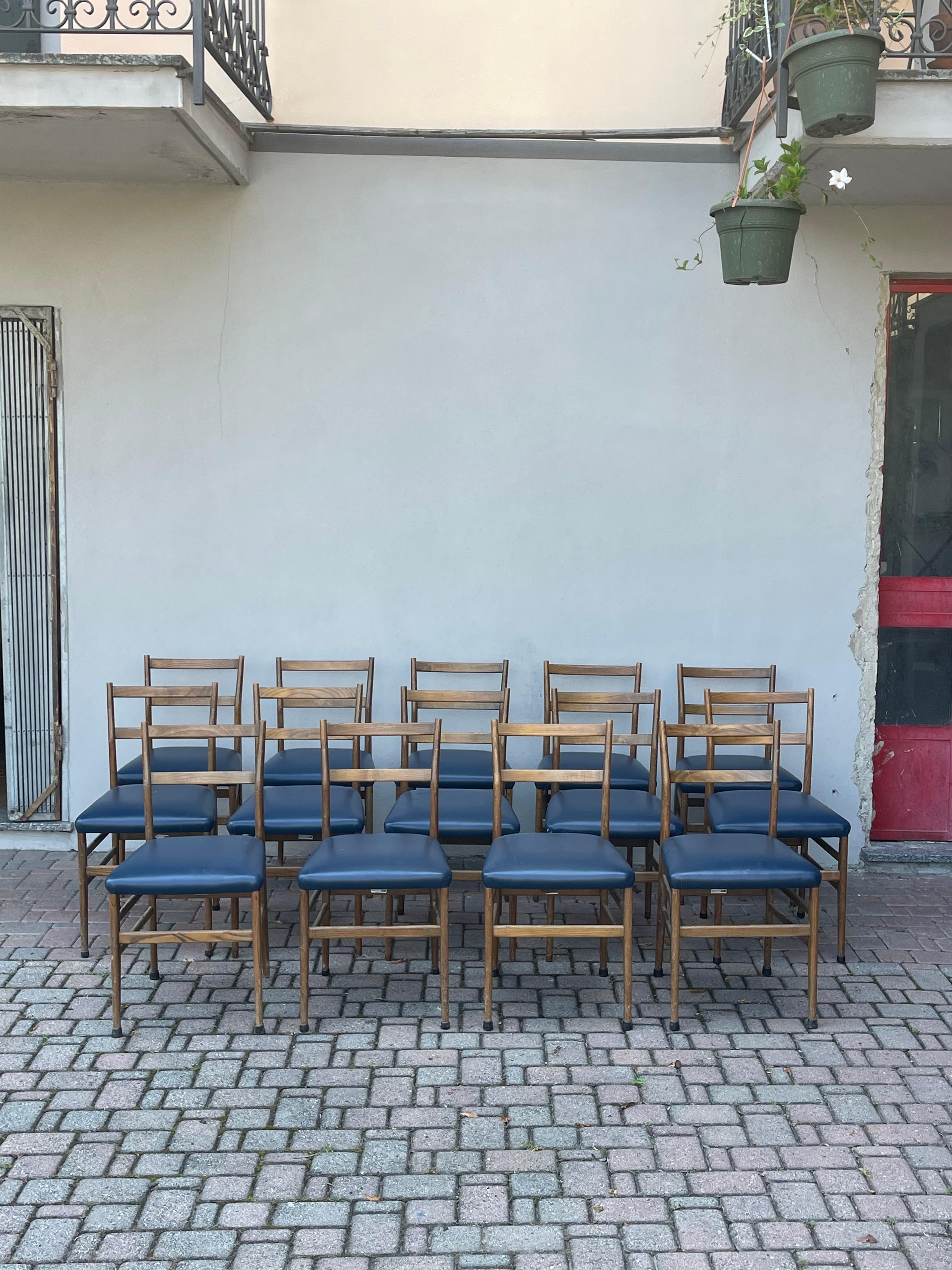 Late 20th Century 14 Mid Century Italian Dining Chairs, By Gio Ponti - Wood And Blue Leather - 