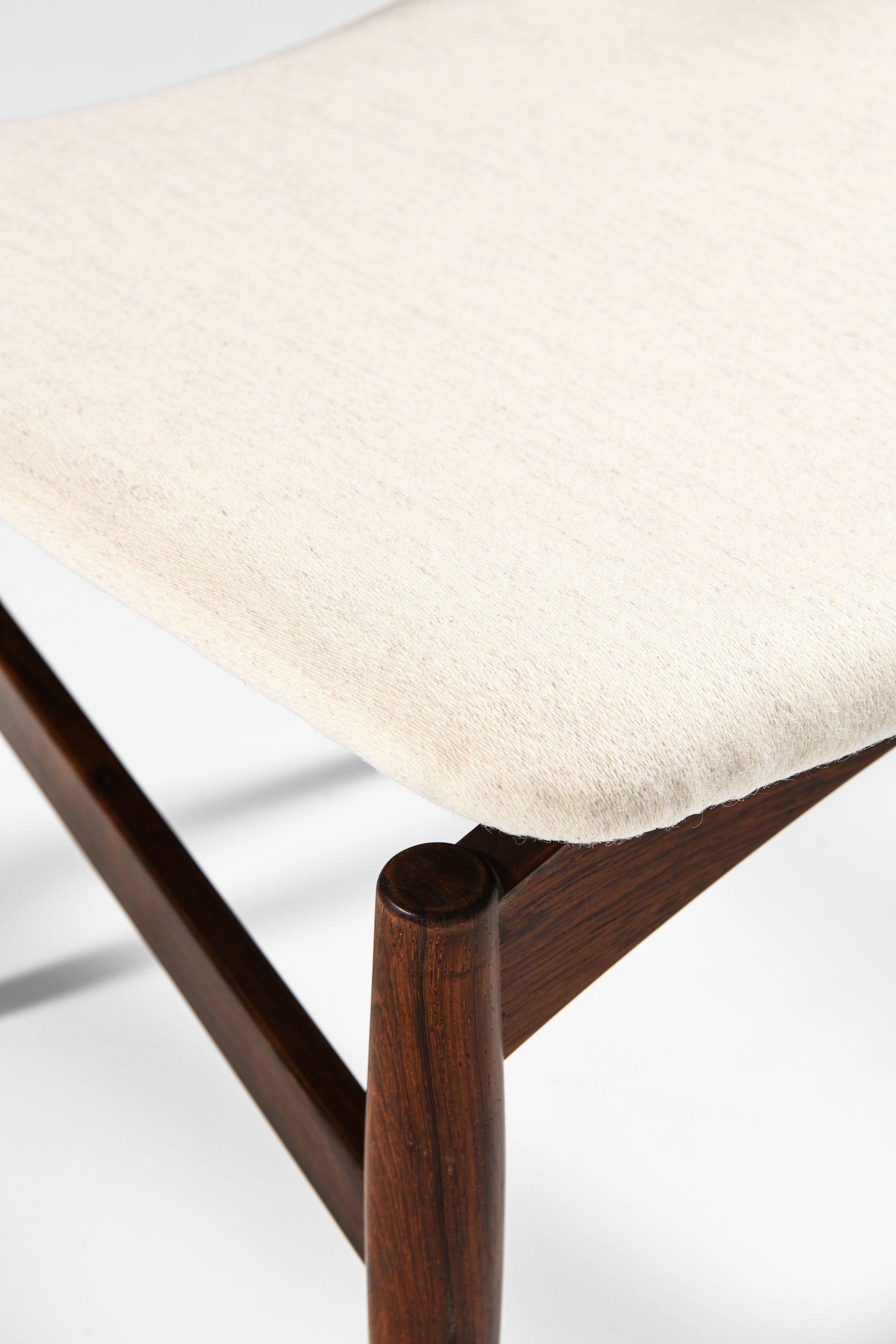 Set of 14 Dining Chairs in Rosewood by Poul Hundevad, 1960's For Sale 1
