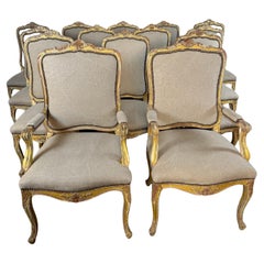 Satz von 14 französischen Stühlen im Louis XV-Stil mit Leinenpolsterung (Distressed Dining Chairs)