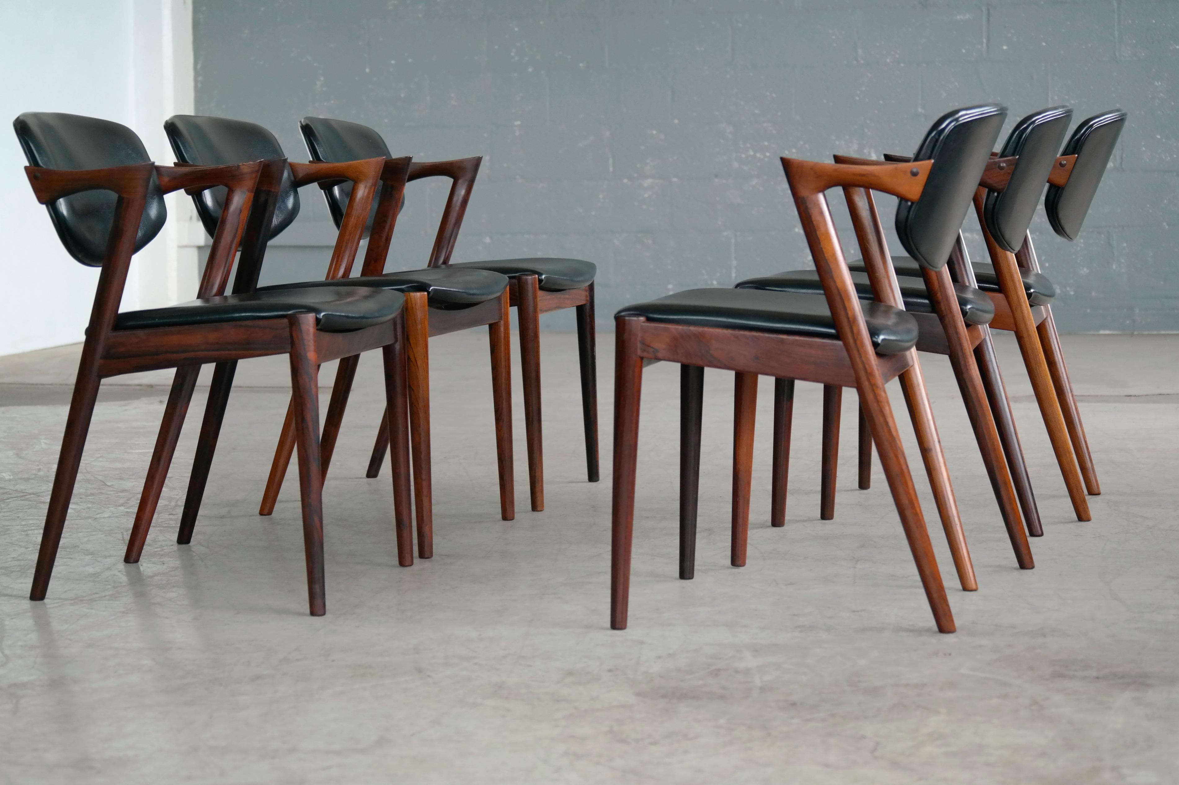 Mid-Century Modern Set of 14 Kai Kristiansen Model 42 Rosewood Dining Chairs for Schou Andersen