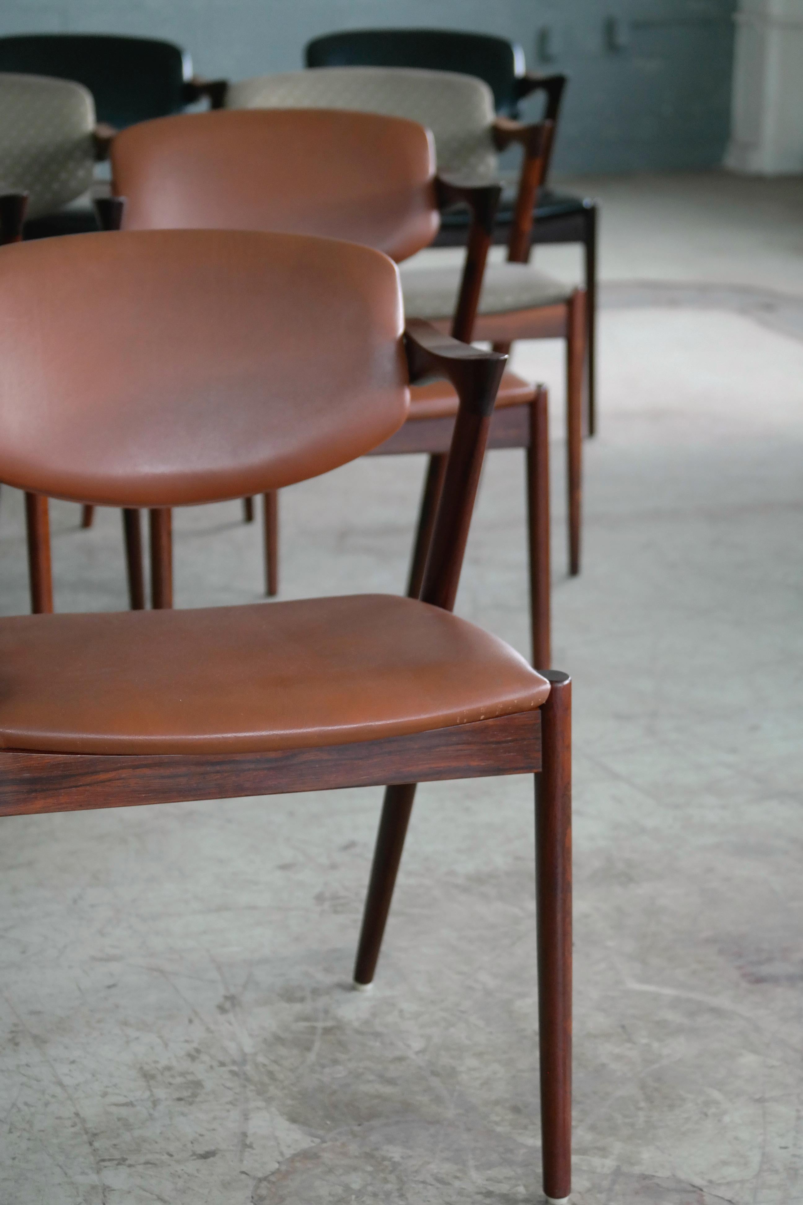 Mid-20th Century Set of 14 Kai Kristiansen Model 42 Rosewood Dining Chairs for Schou Andersen