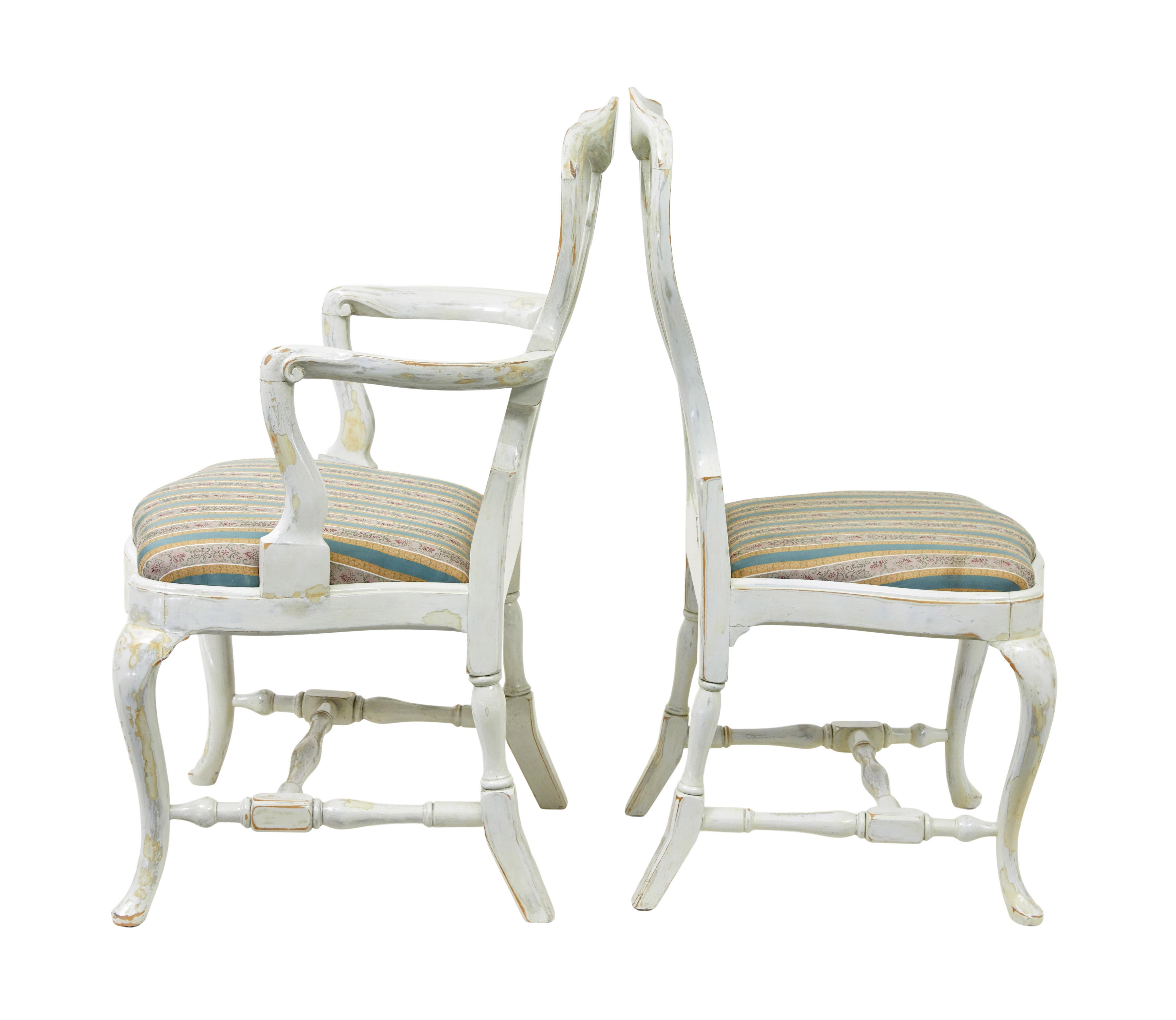 Satz von 14 lackierten Stühlen im Queen Anne-Stil (Geschnitzt) im Angebot