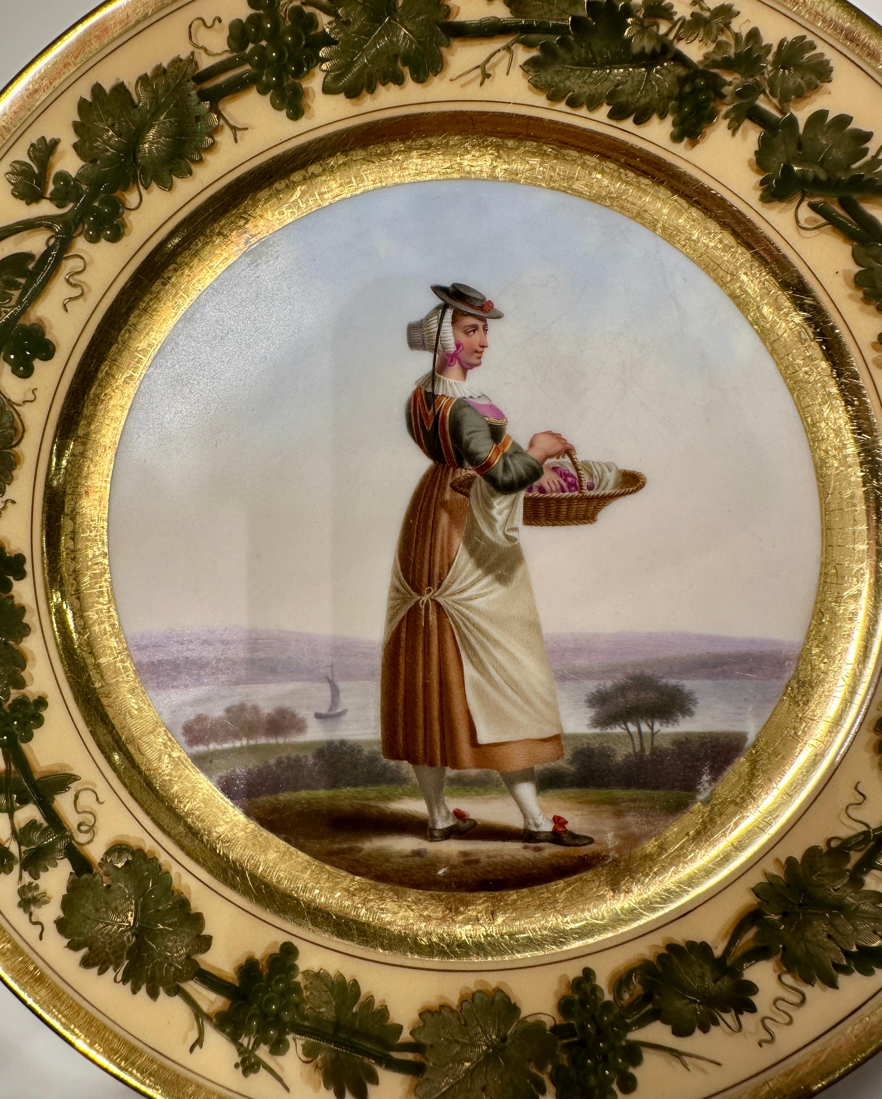 Set of 14 Paris Plates With Provincial Figures In Indigenous Dress, circa 1820 6