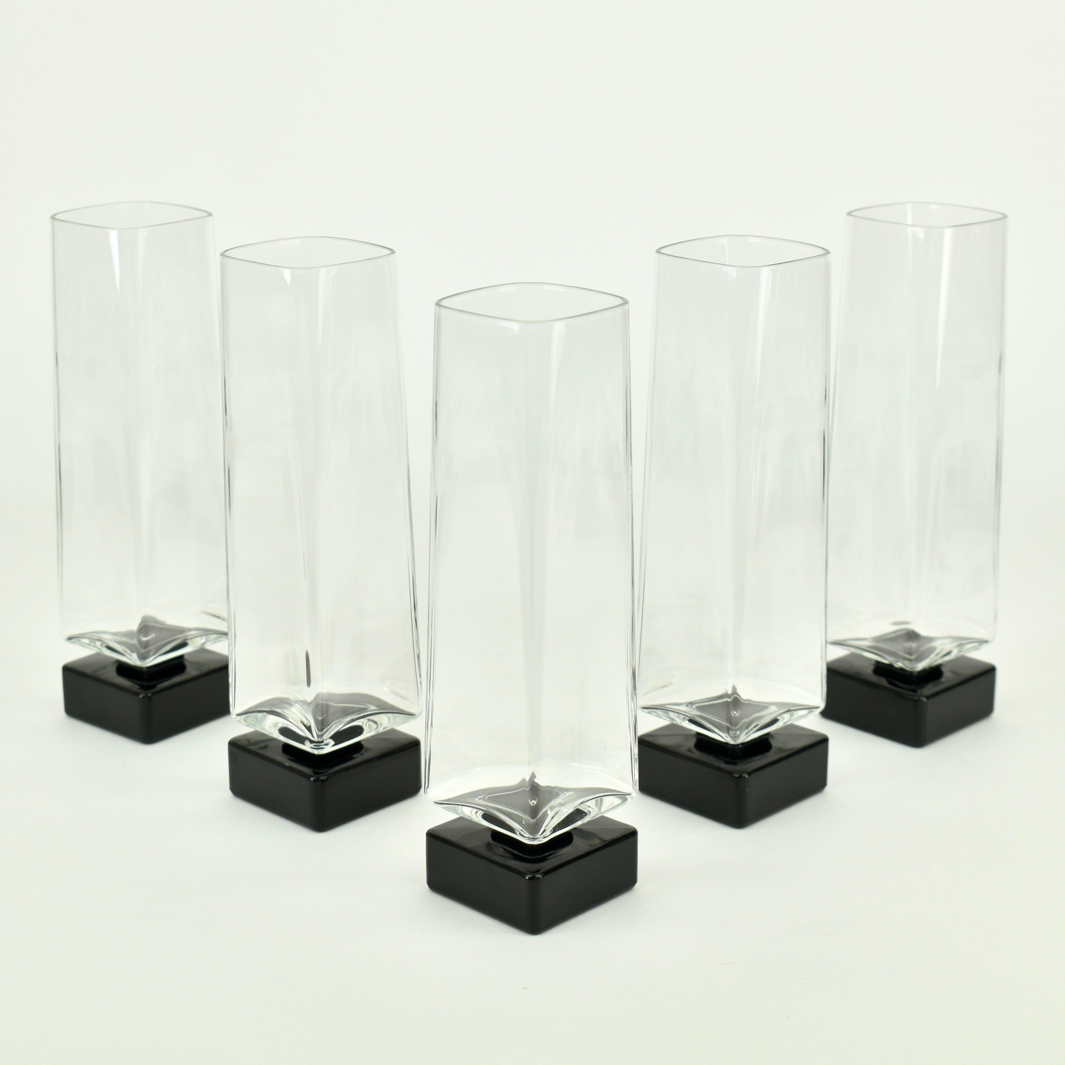 Set of 14 Postmodern Luigi Bormioli Monet Crystal Champagne Glasses Flutes For Sale 1