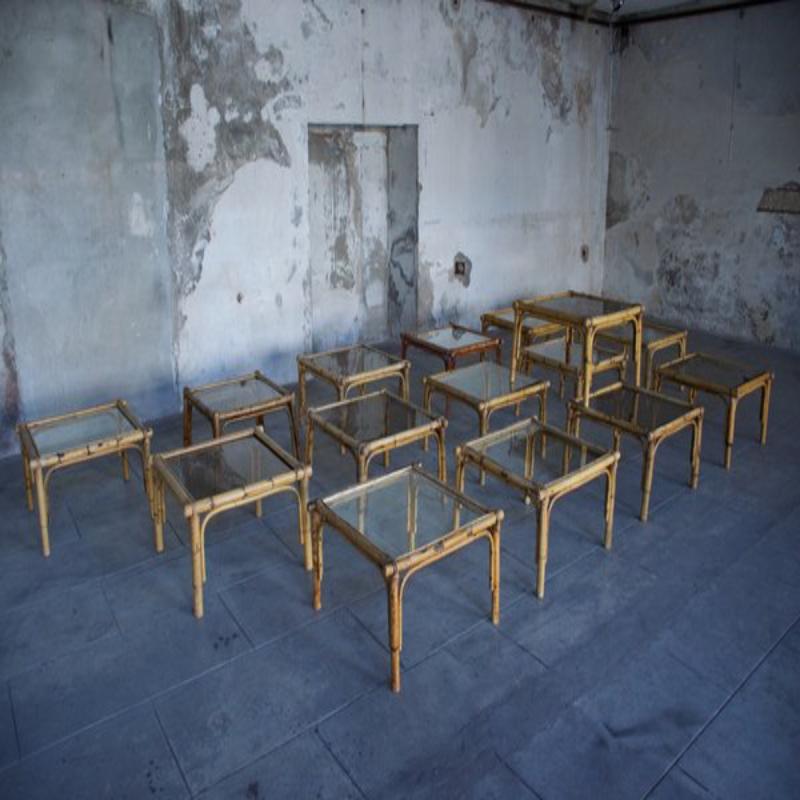 Ensemble de 14 tables basses en rotin, années 1950 en vente 5