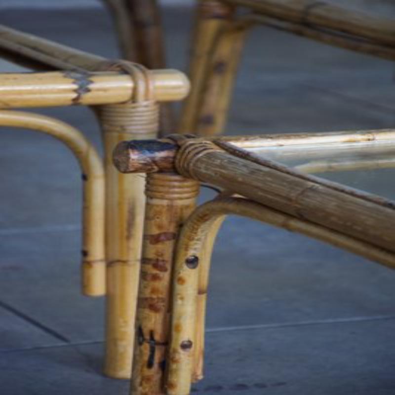 Ensemble de 14 tables basses en rotin, années 1950 en vente 6