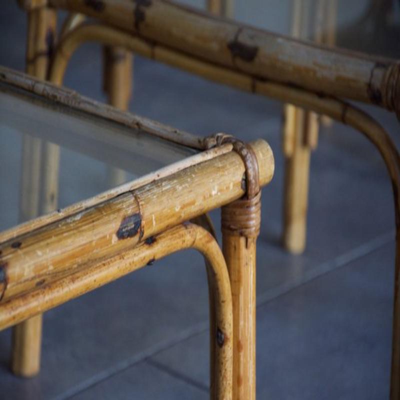 Ensemble de 14 tables basses en rotin, années 1950 en vente 7