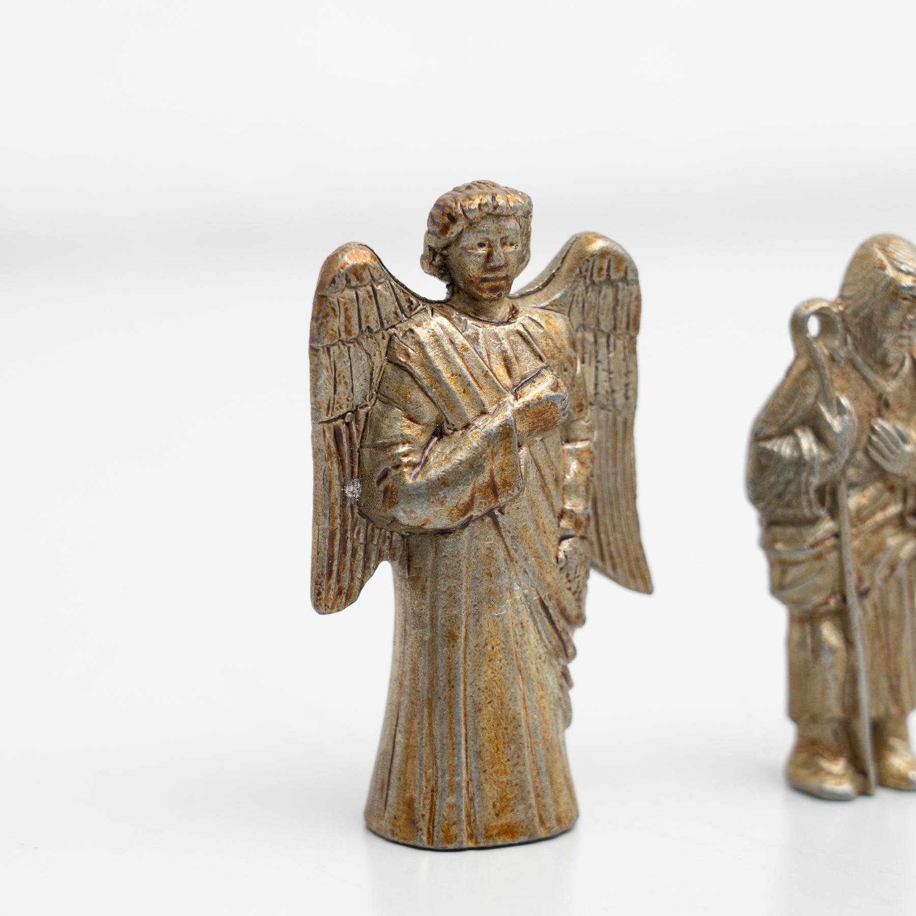 Ensemble de 14 figurines de Noël traditionnelles espagnoles, vers 1950 en vente 3