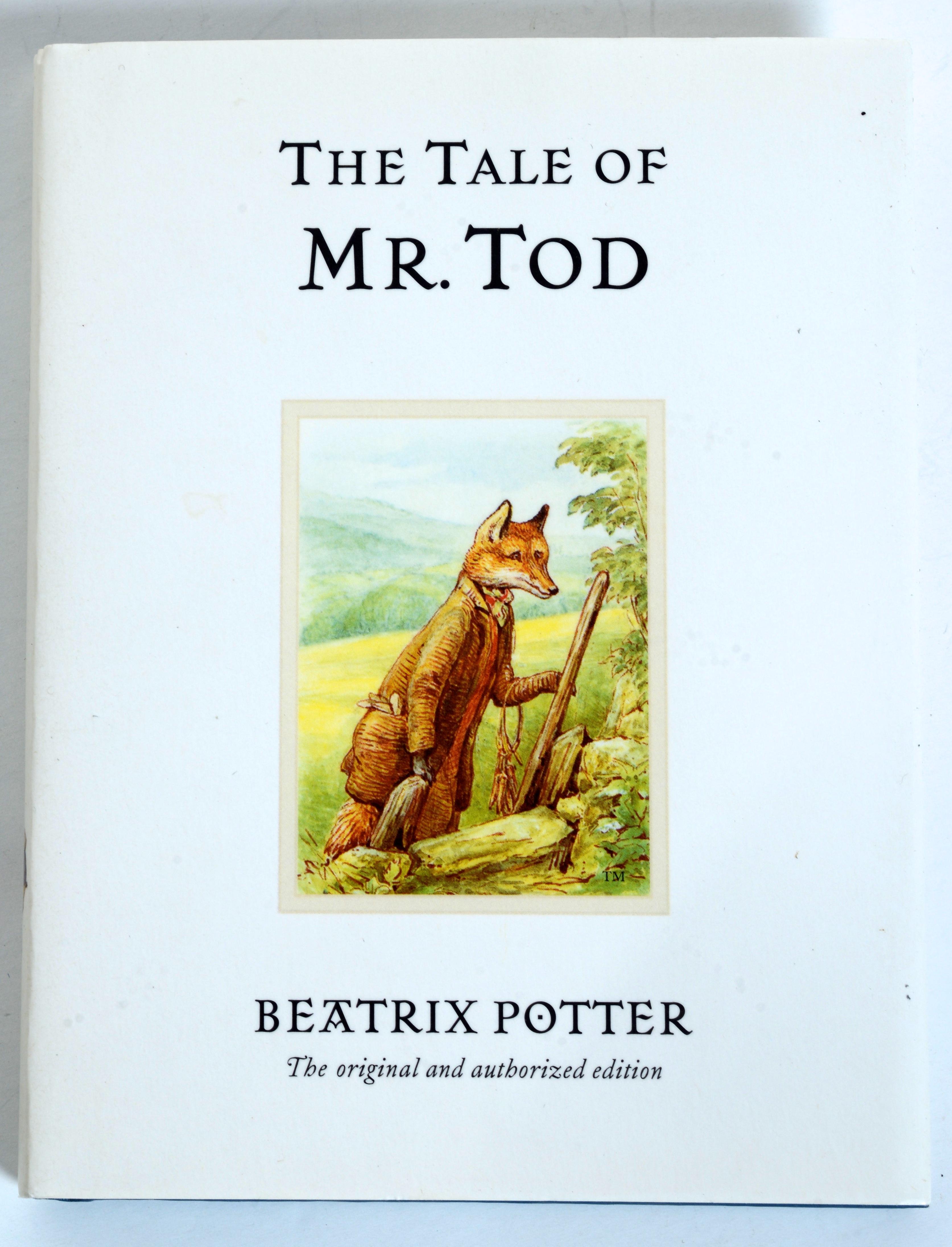 Set of 14 Volumes of Selected Tales of Beatrix Potter For Sale 7