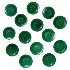 Set of 14 Wedgwood Green Majolica Aesthetic Movement Sunflower Plates