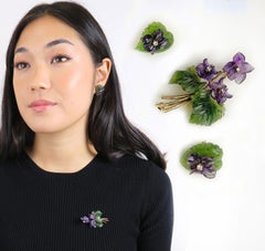 Set Of 14K Gold, Nephrite & Amethyst Earrings & Brooch