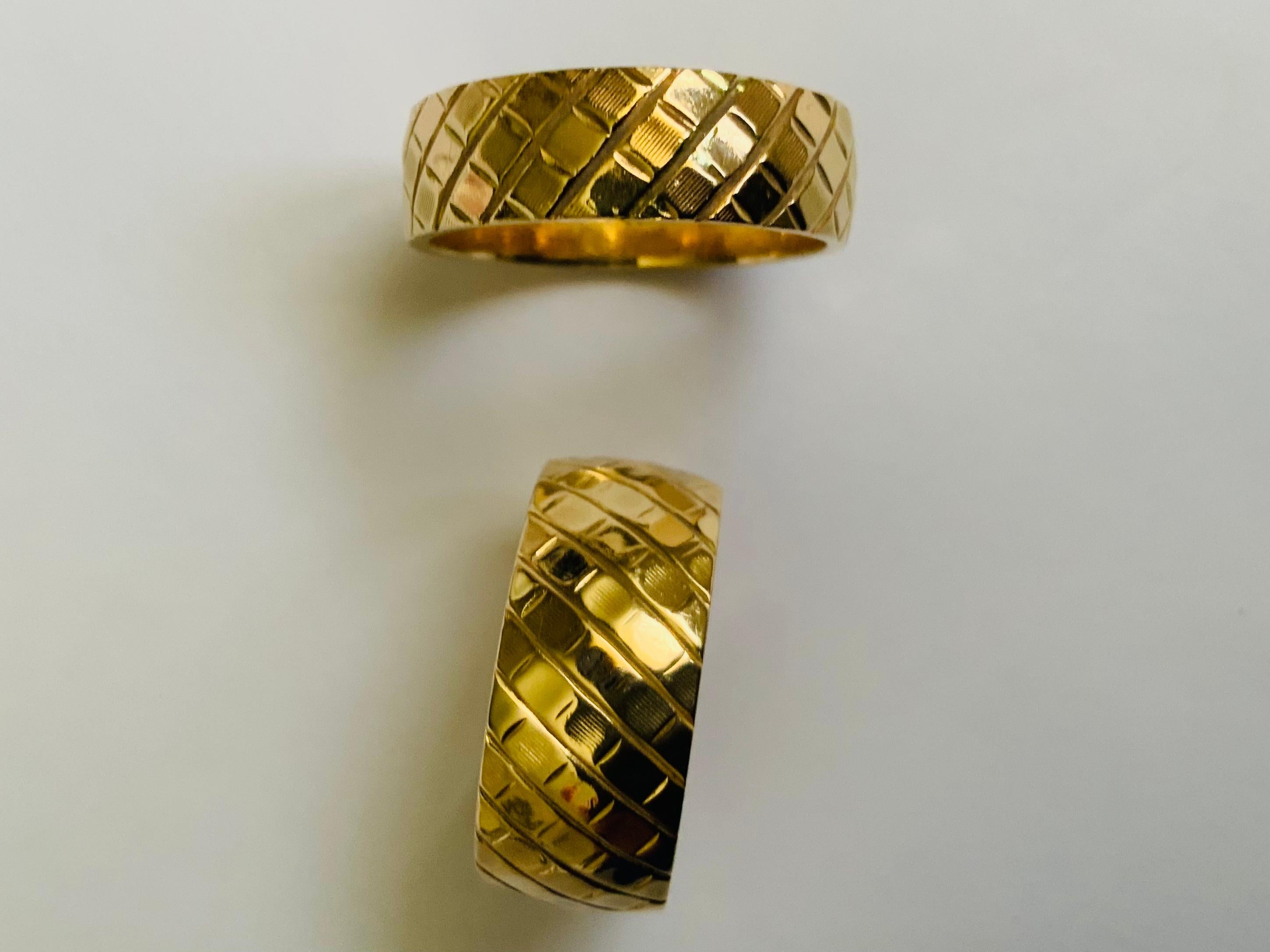 Ensemble d'anneaux de mariage en or jaune 14K en vente 3