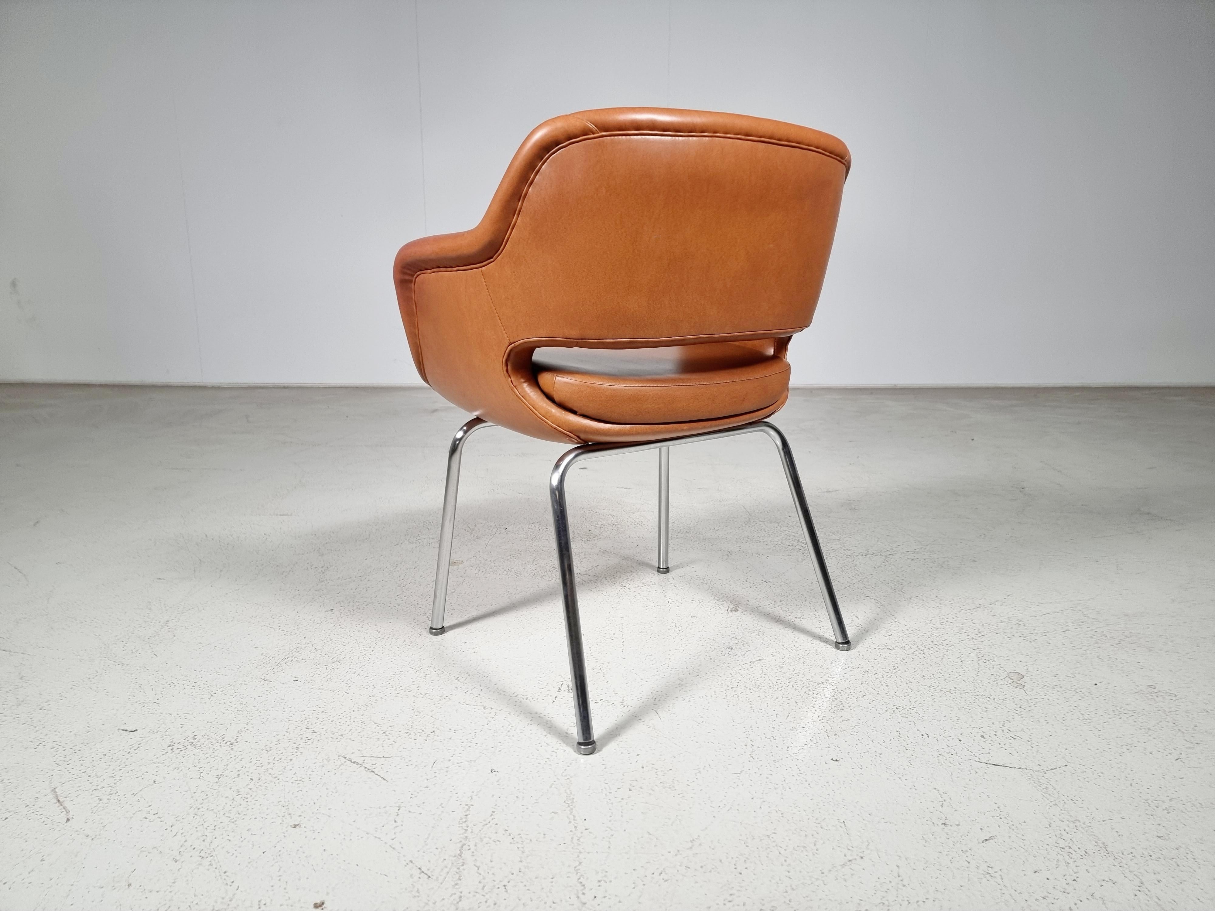 Set of 15 Kilta 'Model 1106/3' Chairs by Olli Mannermaa for Cassina, 1960s 2