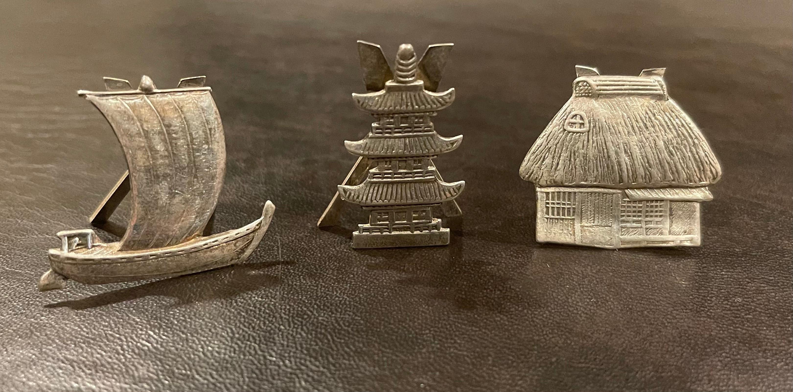 Set of 16 Chinese Motif Sterling Silver Place Card Holders In Good Condition In San Diego, CA